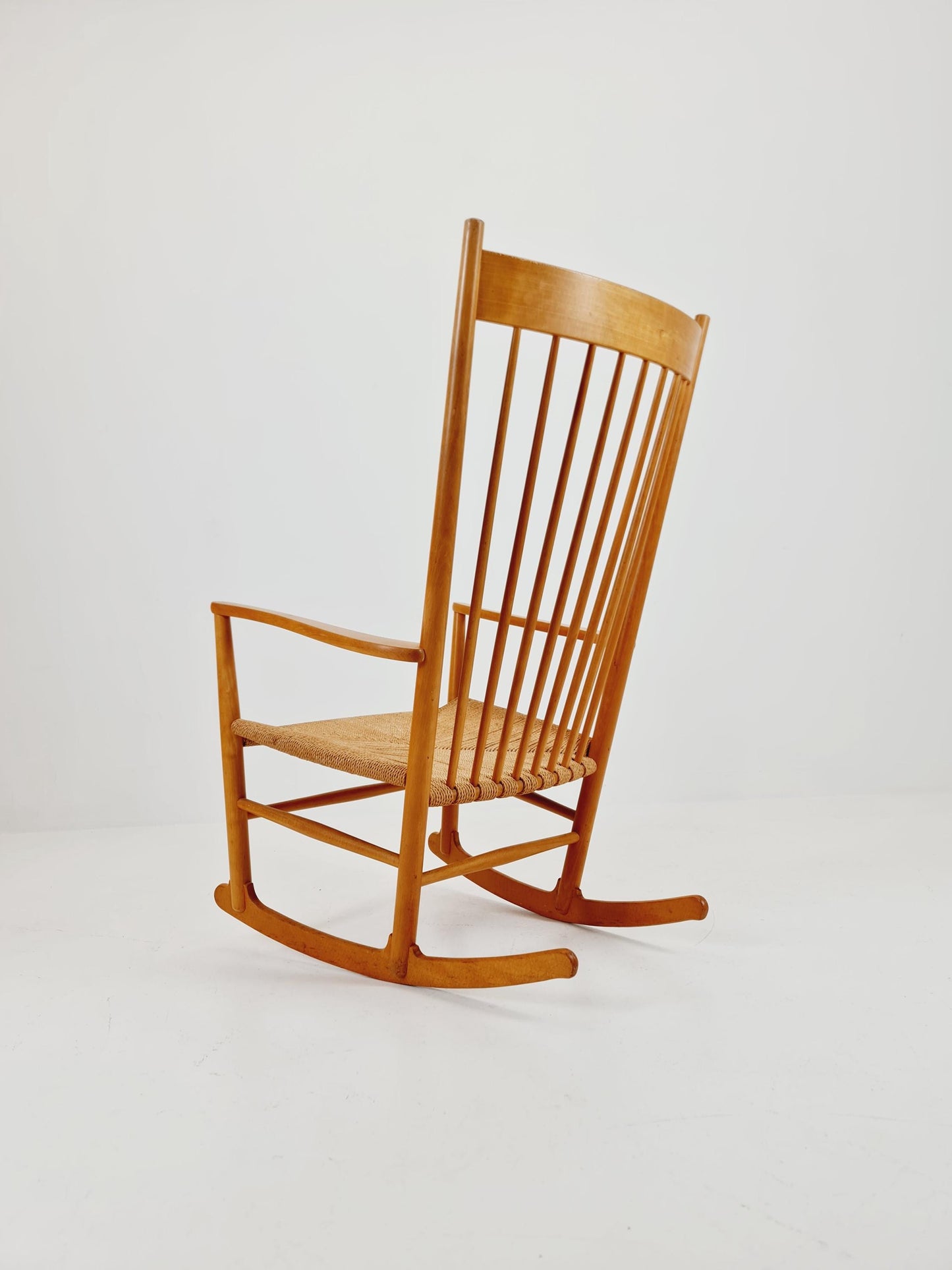 Mid century Scandinavian Rocking Chair by Hans J.Wegner for Juul FDB , 1966s