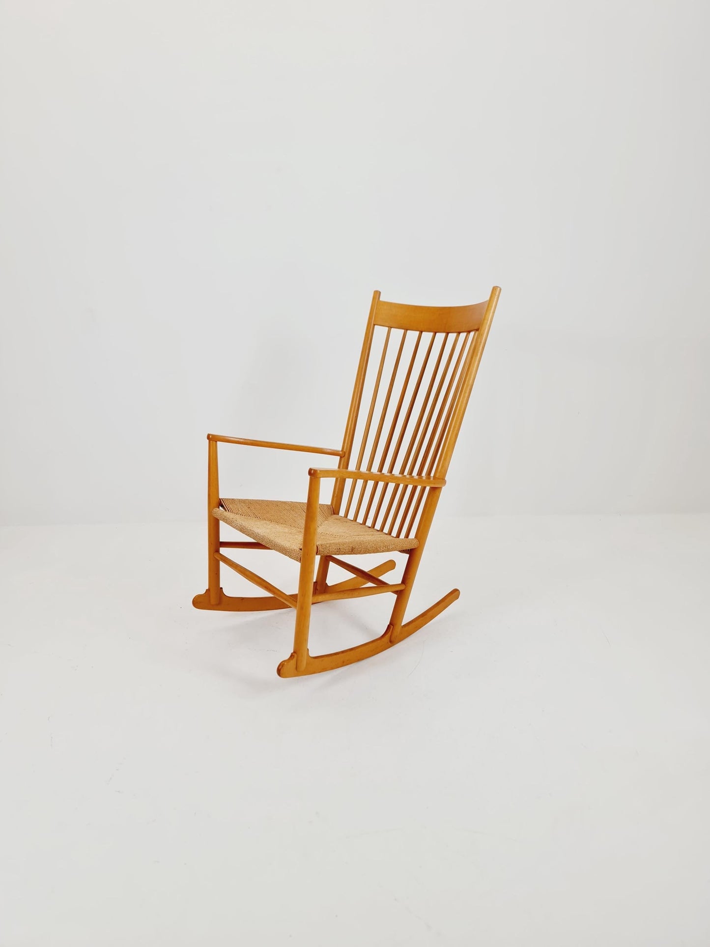 Mid century Scandinavian Rocking Chair by Hans J.Wegner for Juul FDB , 1966s