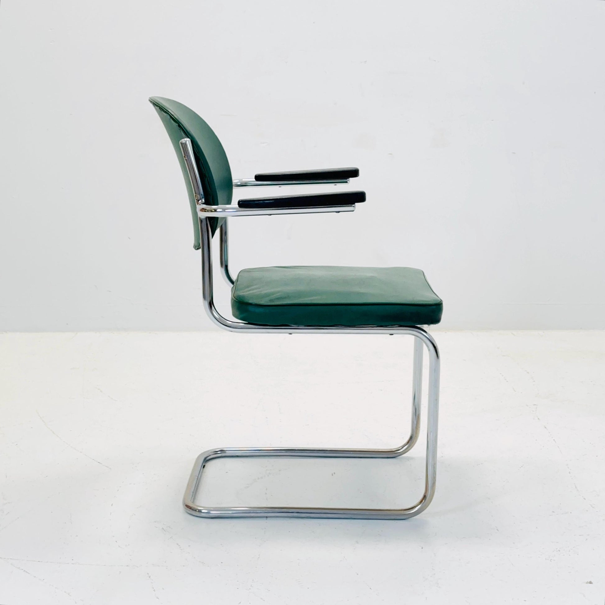 Mid century Bauhaus Factory RS 1351 Cantilever Armchair from Mauser Werke Waldeck, Germany, 1950s