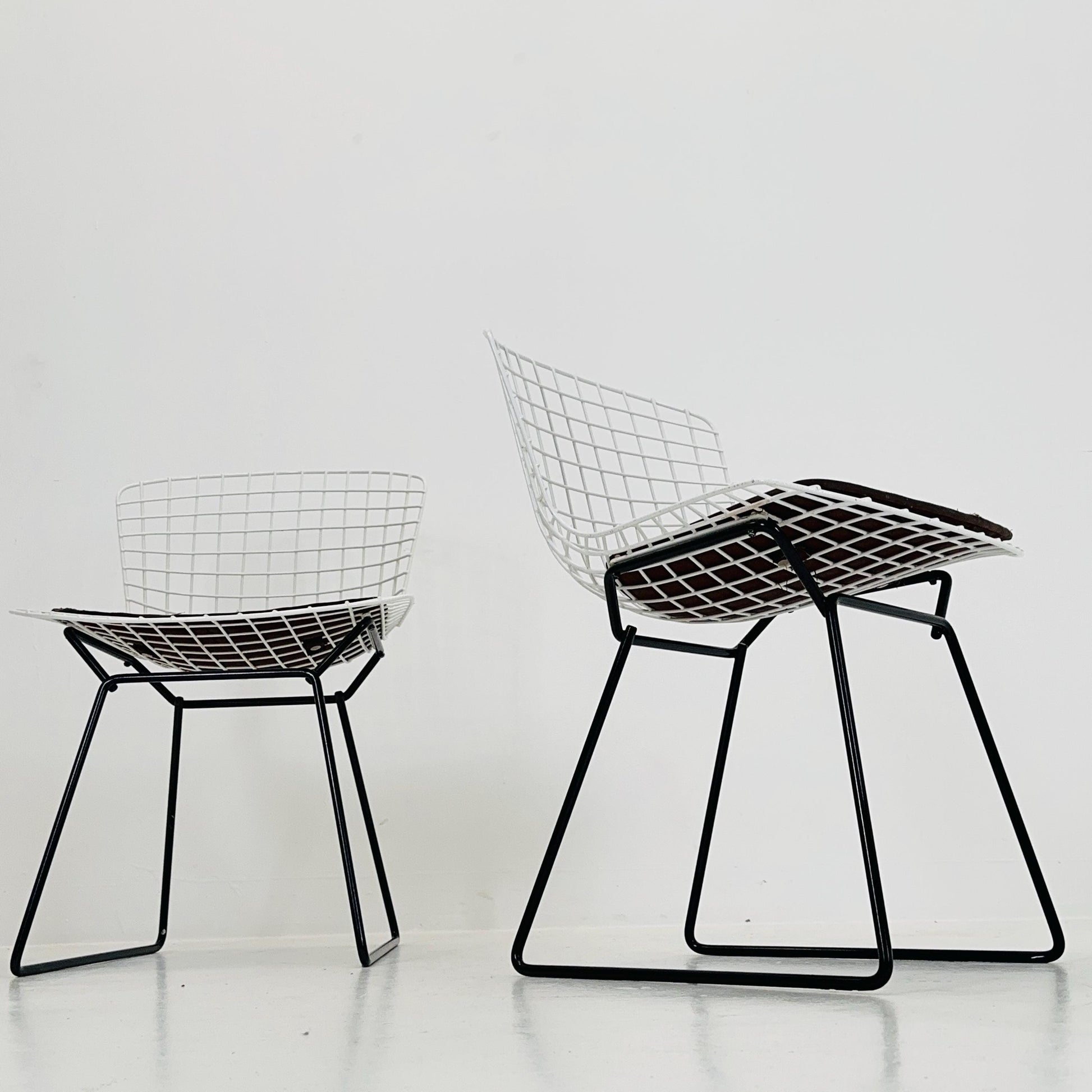Set of 4 Mid-Century Bird Chairs Model 420c designed by Harry Bertoia for Knoll international , 1960s