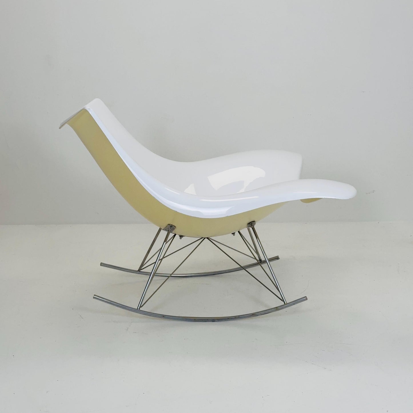Thomas Pedersen “Stingray” Lounge Chair for Fredericia – Iconic Modern Scandinavian Rocking Chair