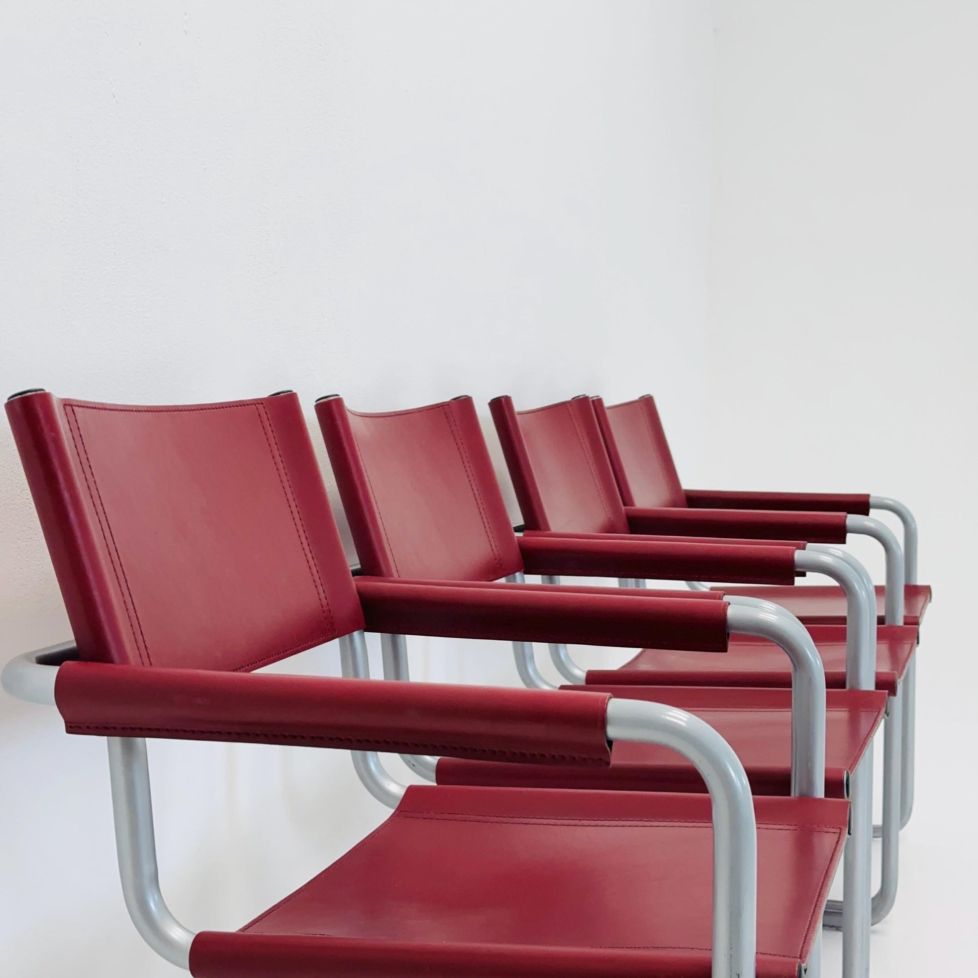 set of 4 mid century Mg5 leather cantilevered chairs for Mart Stam by Matteo Grassi italy 1980s