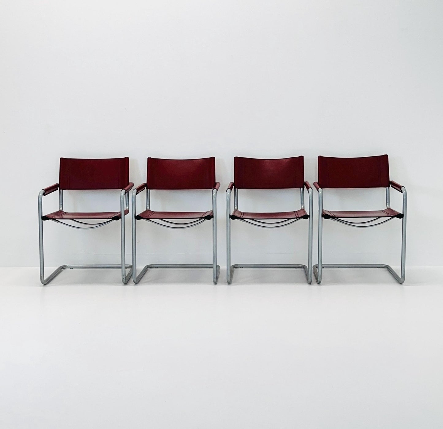 set of 4 mid century Mg5 leather cantilevered chairs for Mart Stam by Matteo Grassi italy 1980s