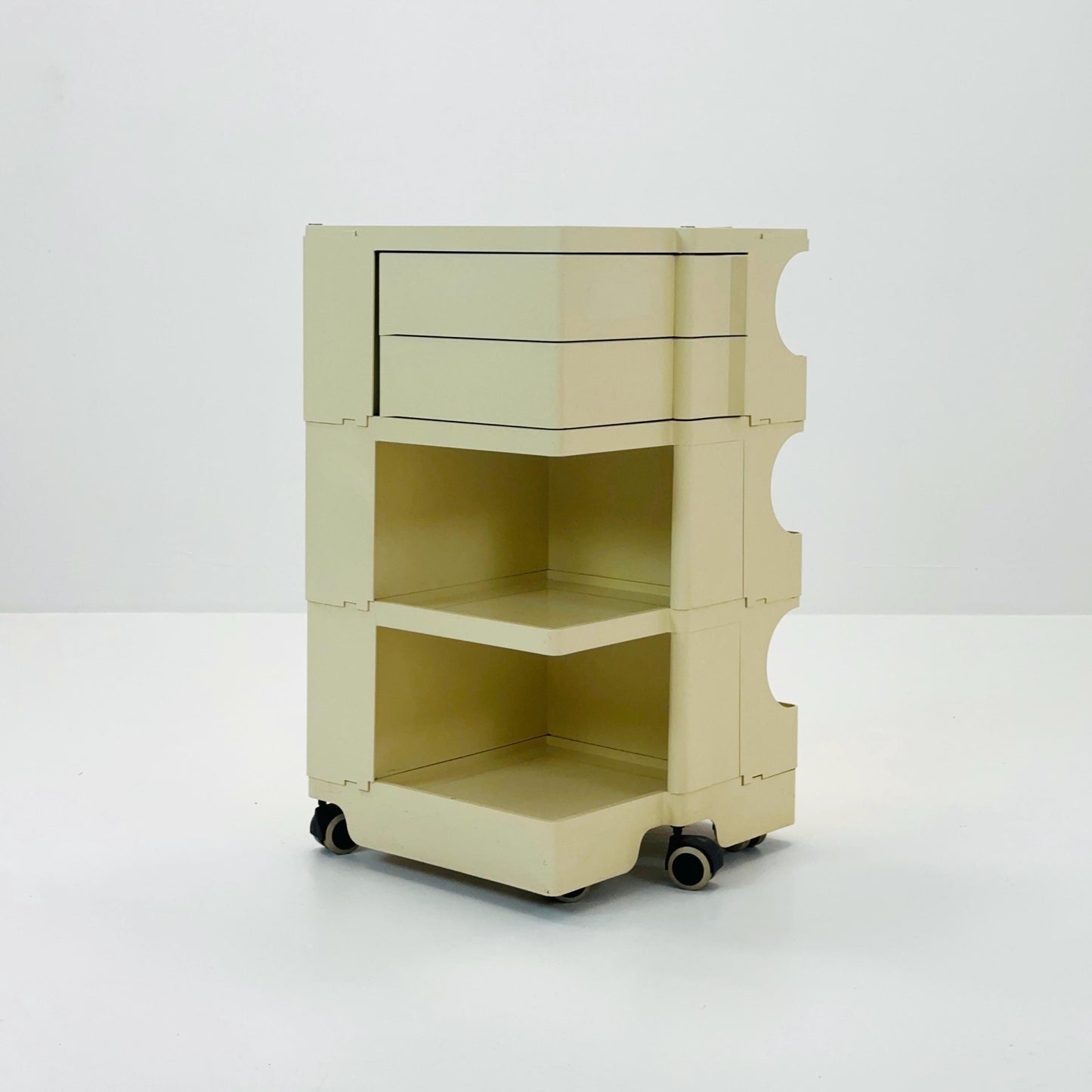 Space Age Boby storage trolley by Joe Colombo for Bieffeplast Italy 1970s