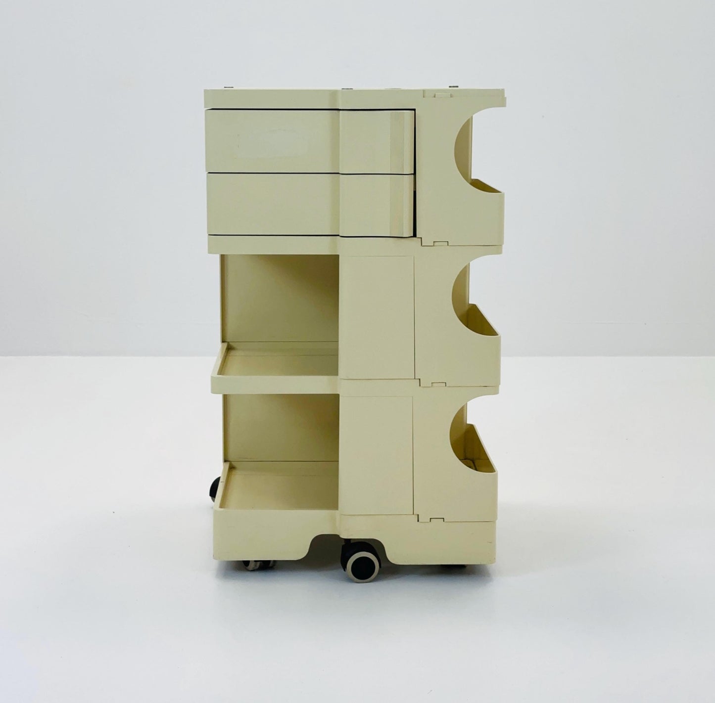 Space Age Boby storage trolley by Joe Colombo for Bieffeplast Italy 1970s