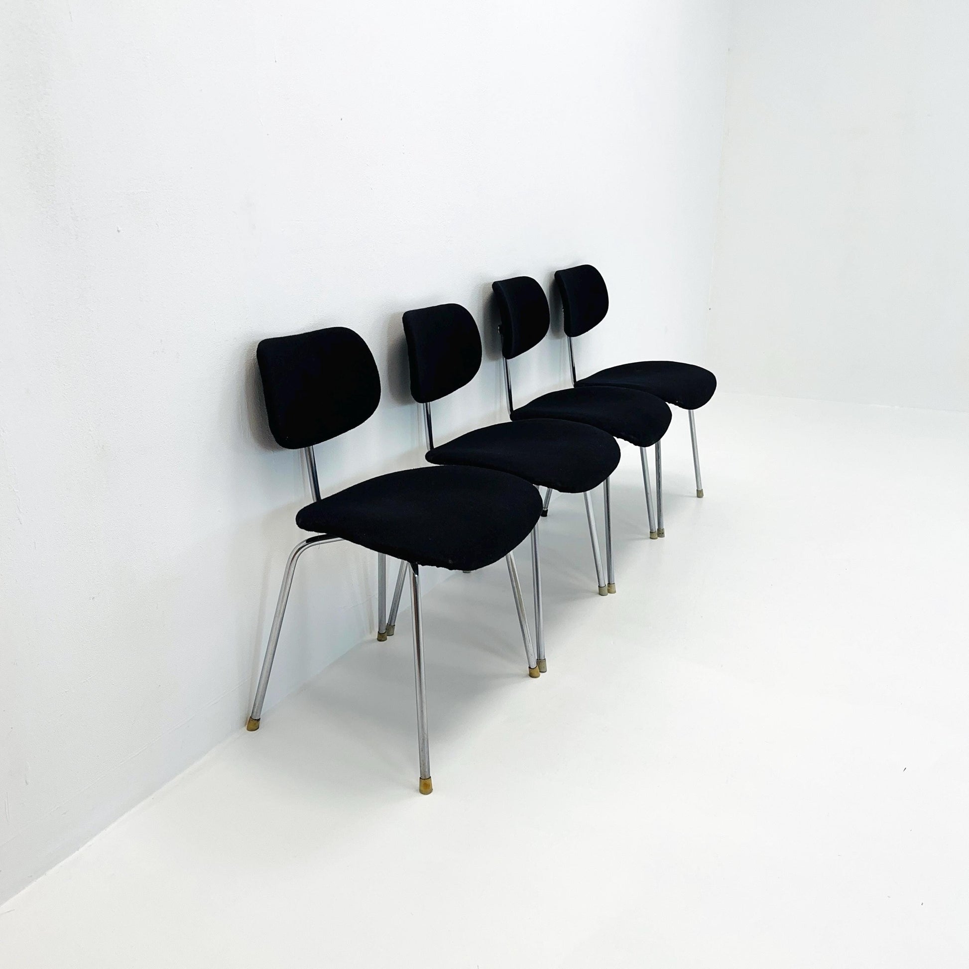 Set of 4 dining chairs SE68 by Egon Eiermann for Wilde & Spieth 1980s Germany