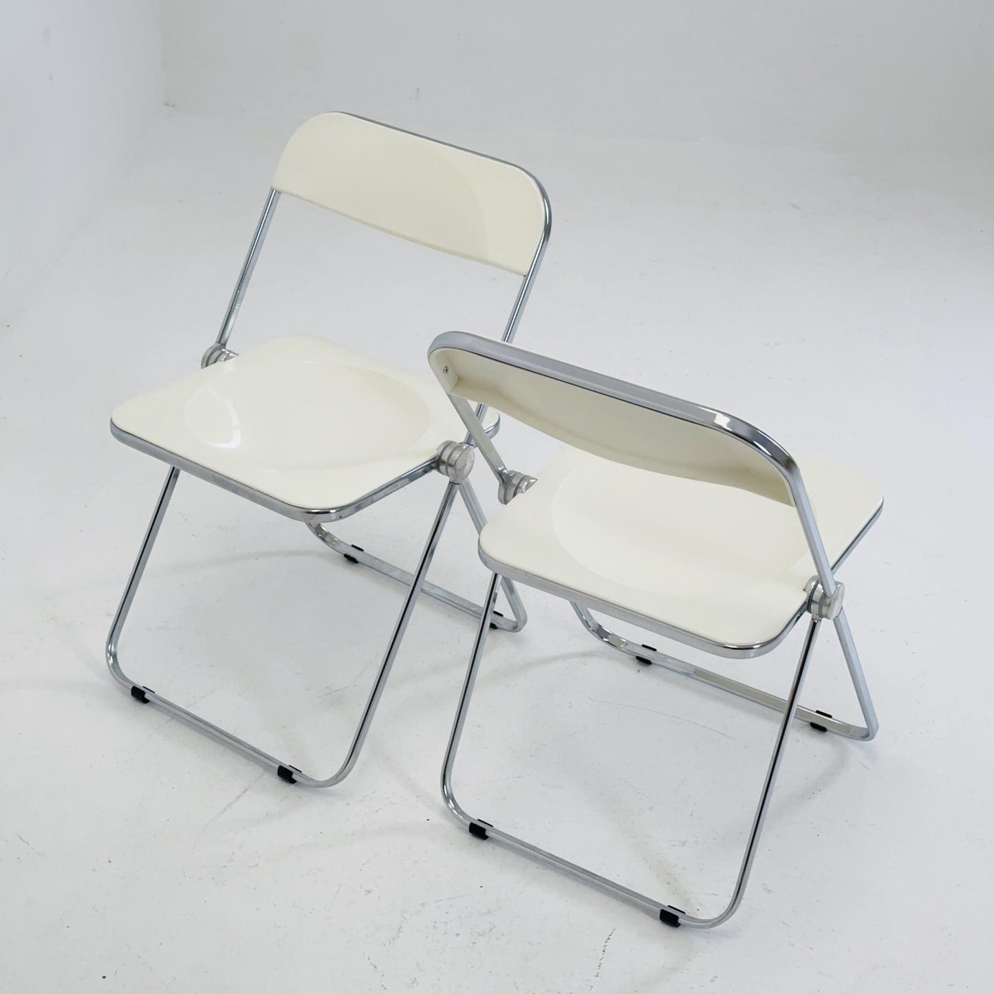 Set of 2 vintage Italian Plia Folding Chairs by Giancarlo Piretti for Castelli, 1970s