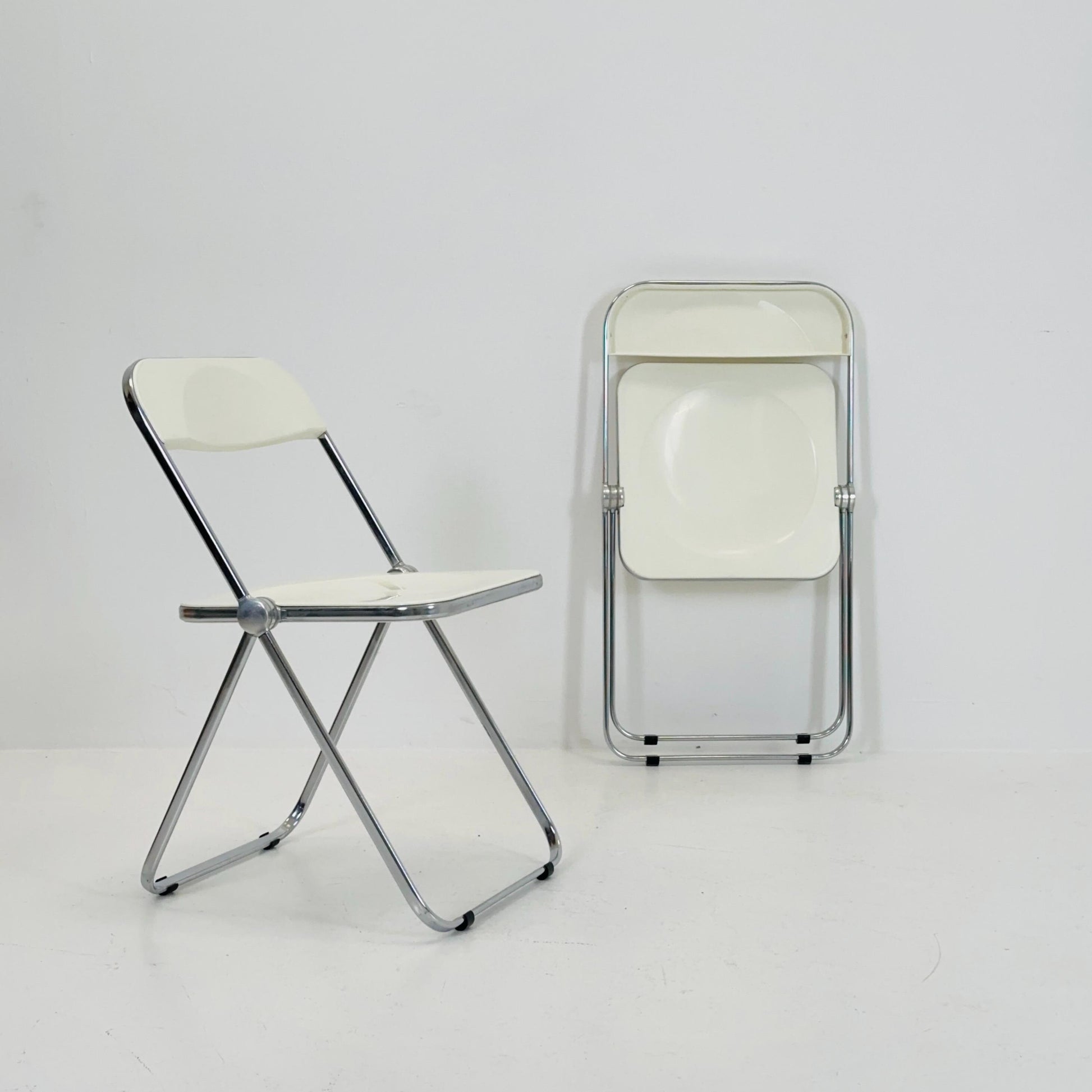 Set of 2 vintage Italian Plia Folding Chairs by Giancarlo Piretti for Castelli, 1970s