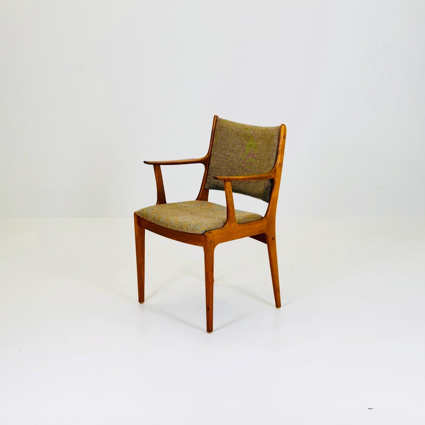 Mid-Century Modern Danish Armchair with Teak Frame and Gray Upholstery Design by Johannes Andersen for Uldum Møbelfabrik 1960s
