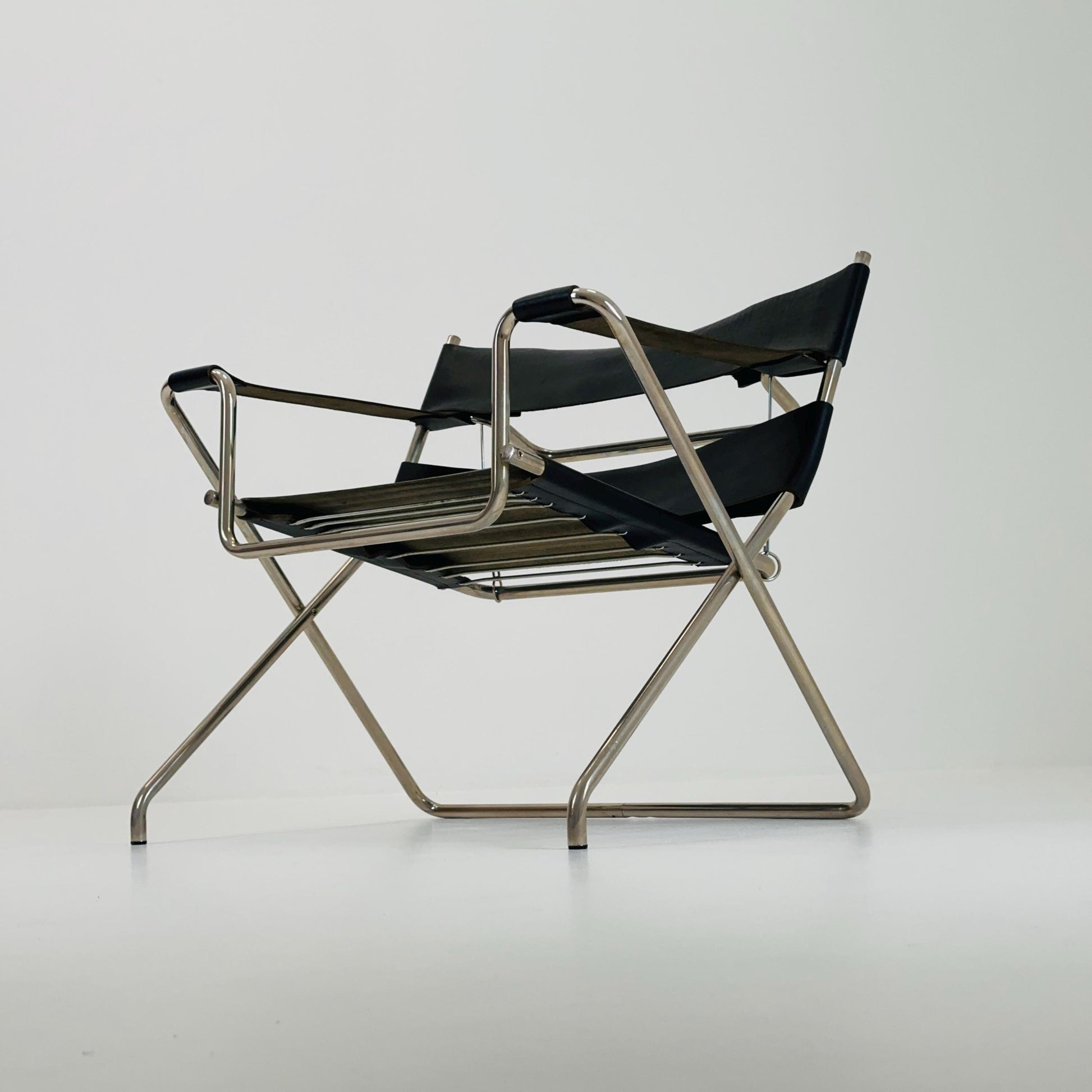 Mid century Folding Bauhaus D4 leather armchair by Marcel Breuer for Tecta, 1960s