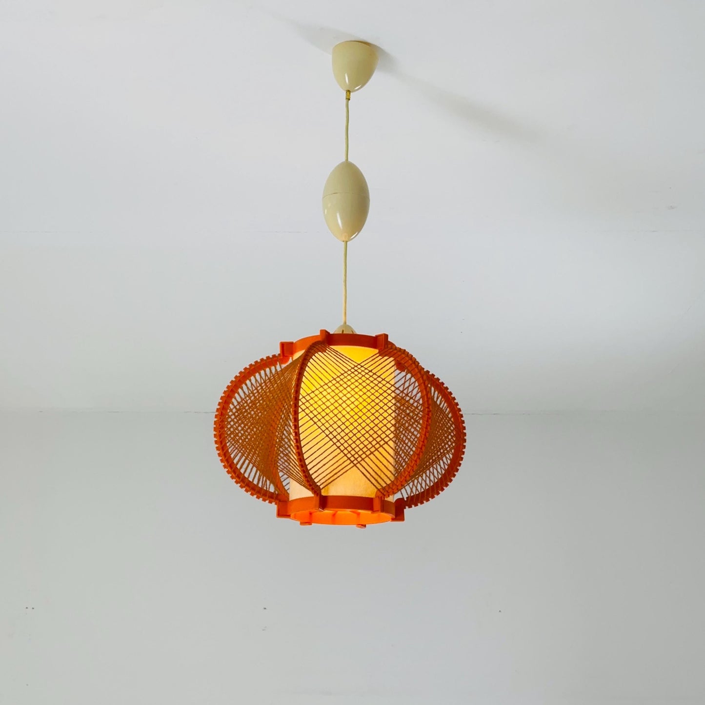 Mid century hanging lamp in Bakelite and sisal by MK Leuchten, 1970s