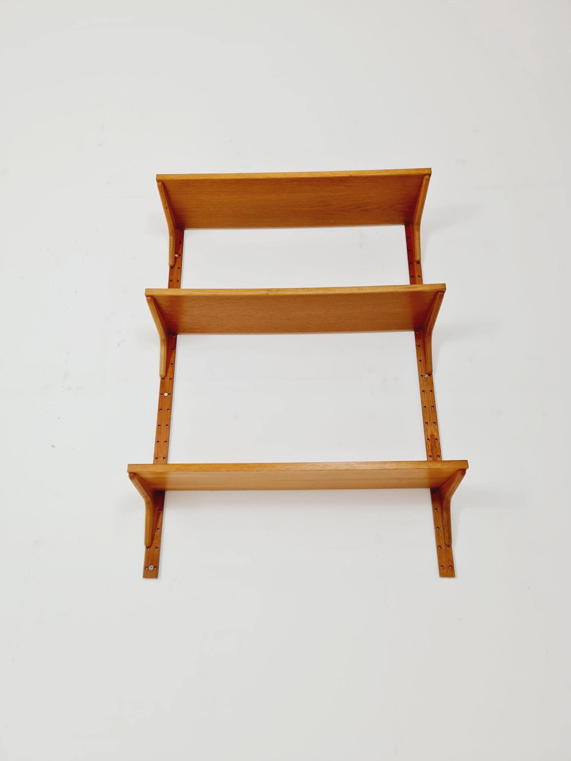 Danish modern Oak shelving system by Hansen & Guldborg Mobler, Denmark, 1960s