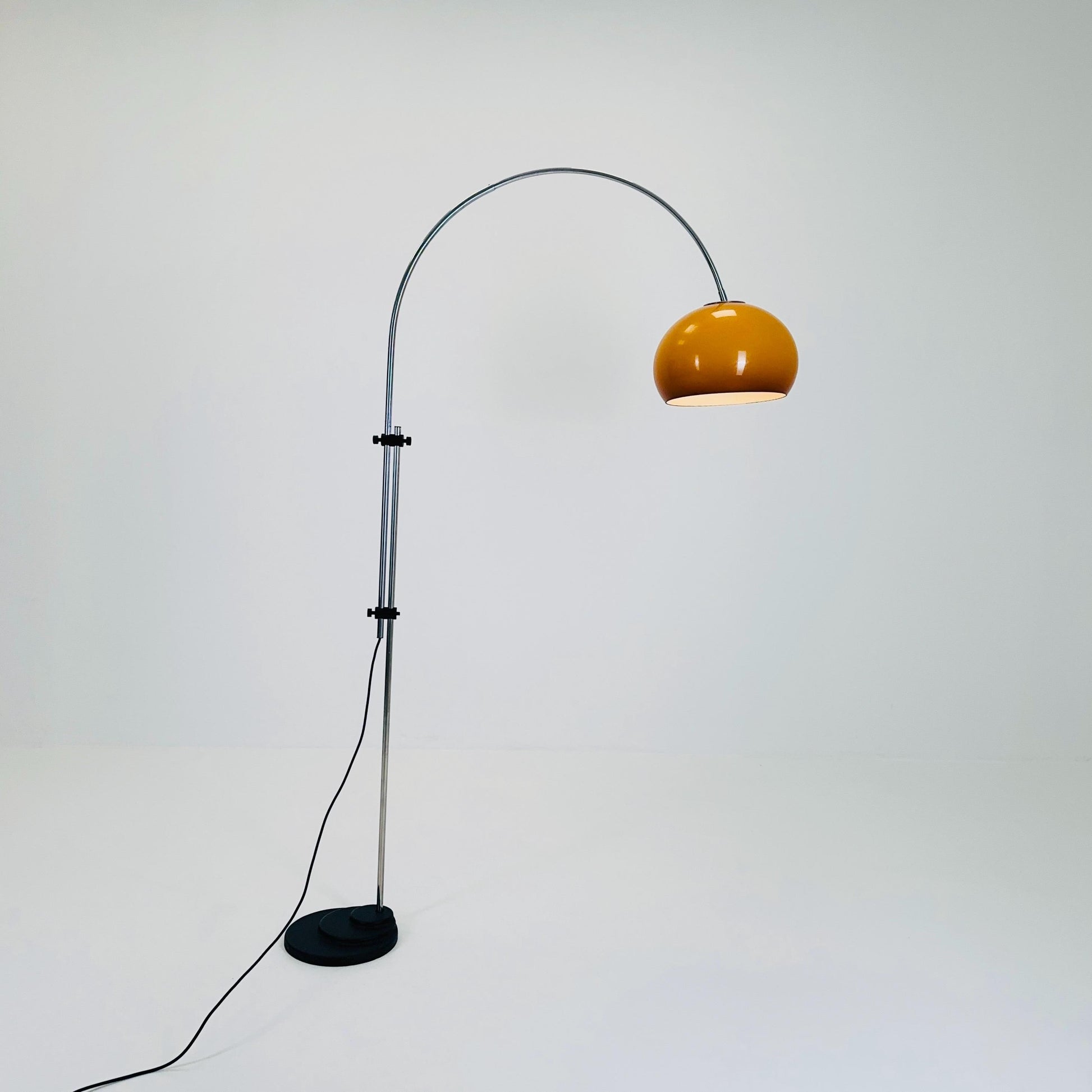 Mid-Century Space Age Arch Floor Lamp by Guzzini Italy 1970s