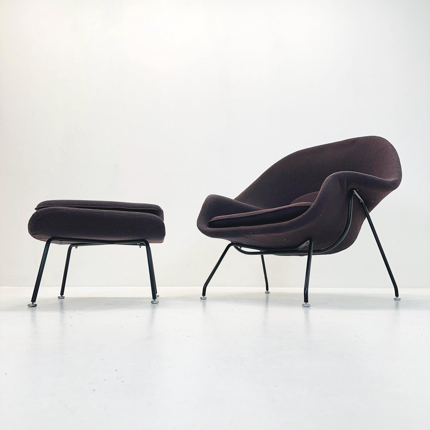 Mid century “Womb” easy lounge chair by Eero Saarinen for Knoll , 1960s