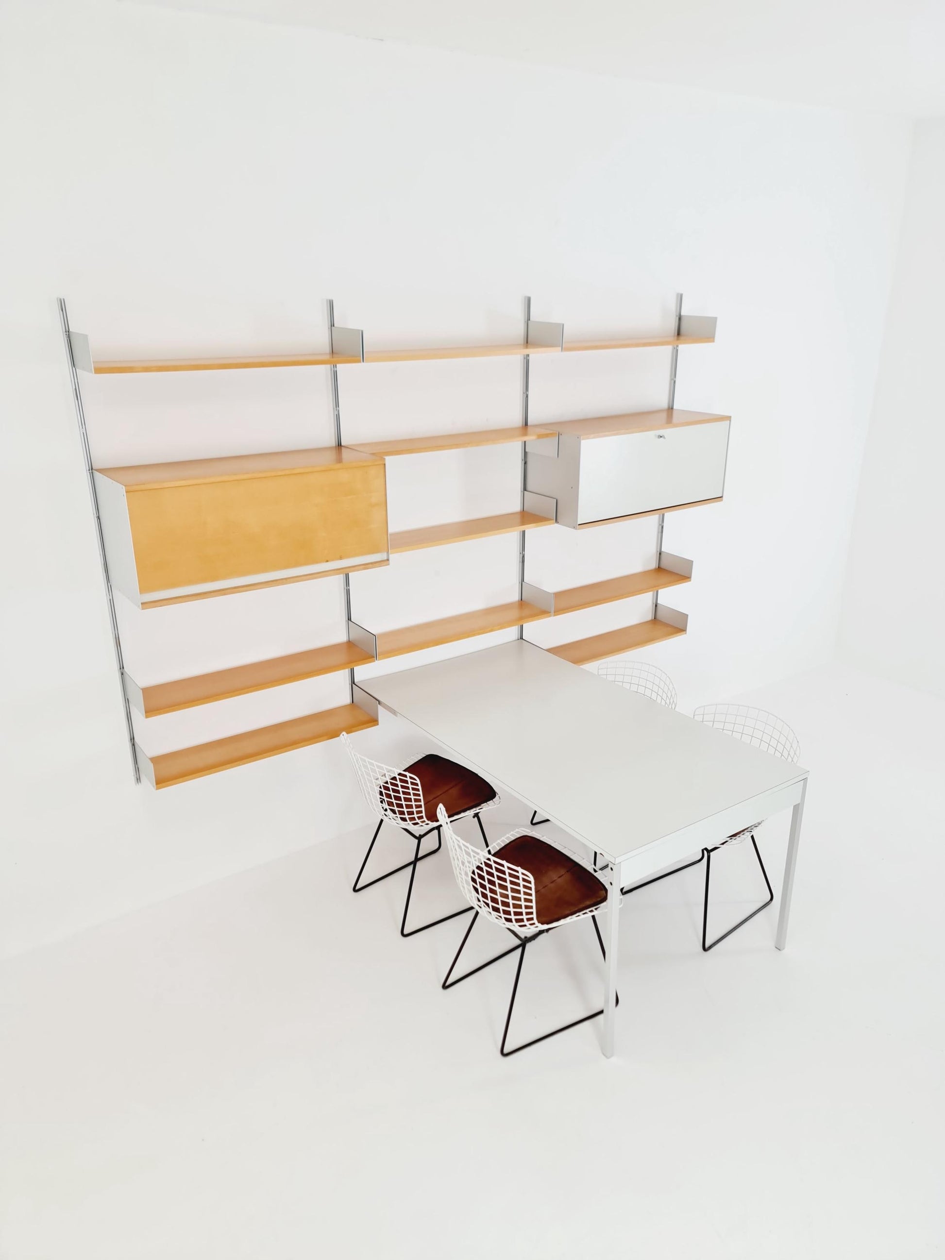 Rare Vintage shelving Unit "606", Dieter Rams for Vitsœ, inkl Dining table 1950s