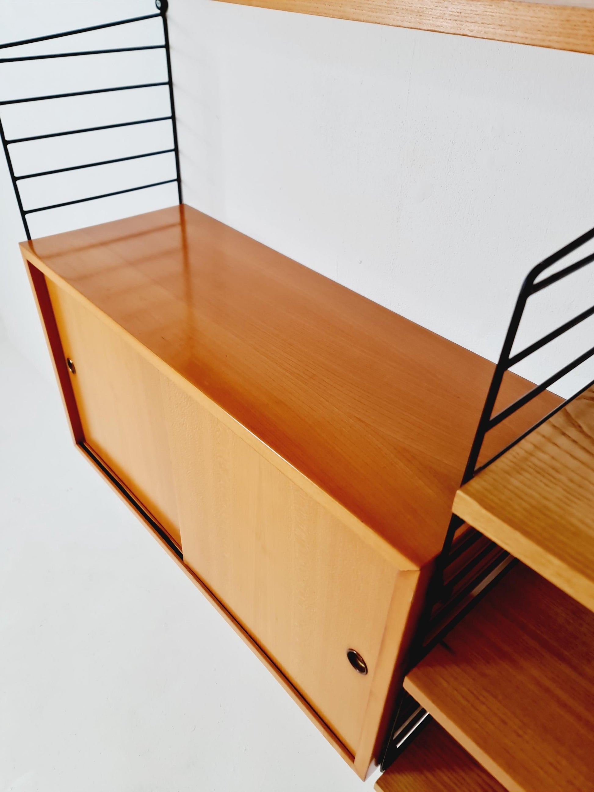 Wall-mounted original Swedish string shelf-system, drawers, bookcase Ash wood by Nils & Kajsa Strinning, 1960s