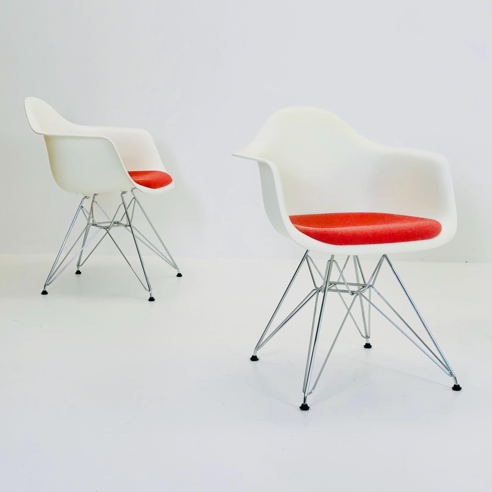 Set of 4 DAR armchair by Charles & Ray Eames for Vitra Germany