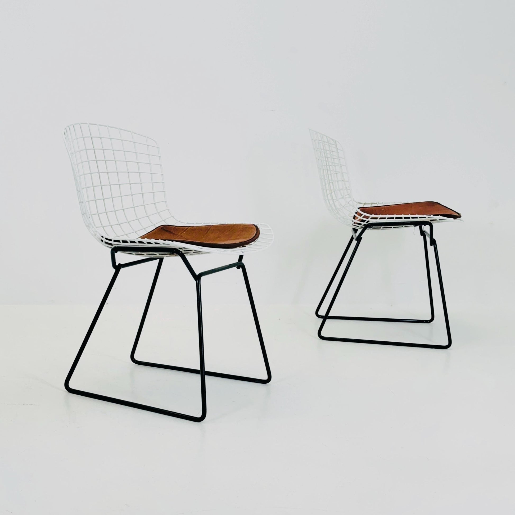 Set of 4 Mid-Century Bird Chairs Model 420c designed by Harry Bertoia for Knoll international , 1960s