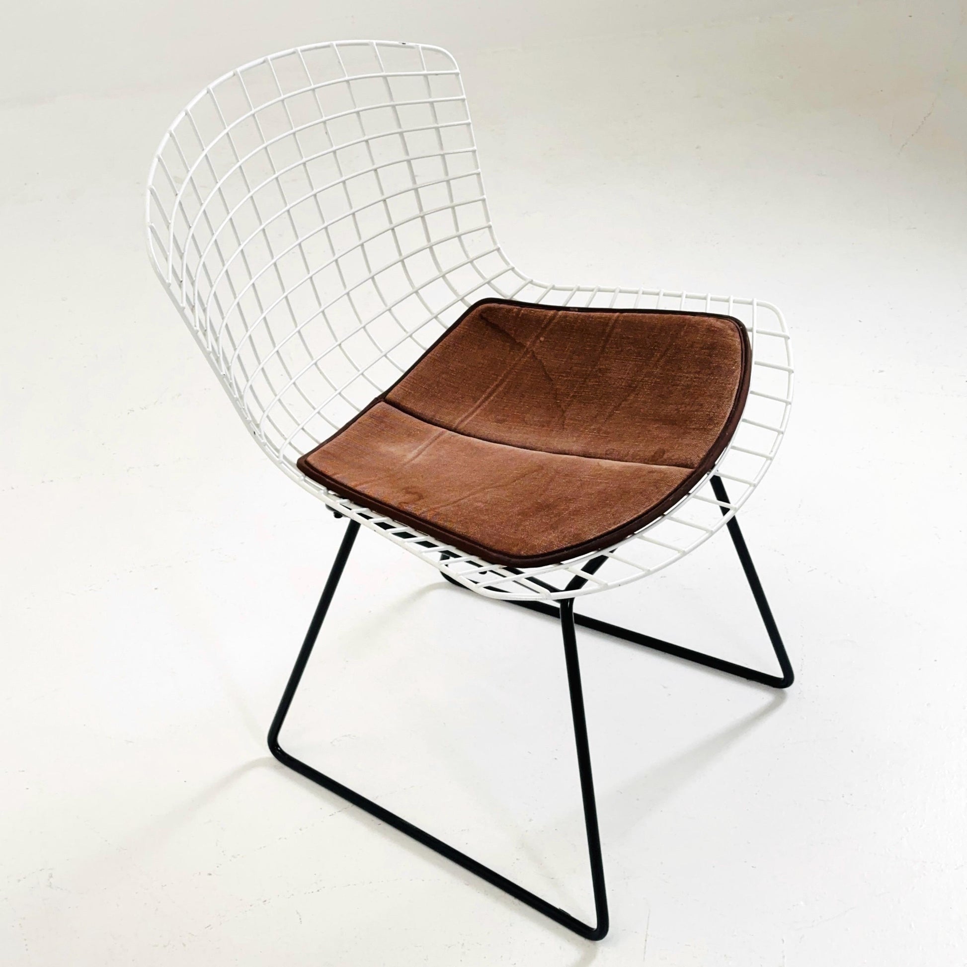 Set of 4 Mid-Century Bird Chairs Model 420c designed by Harry Bertoia for Knoll international , 1960s