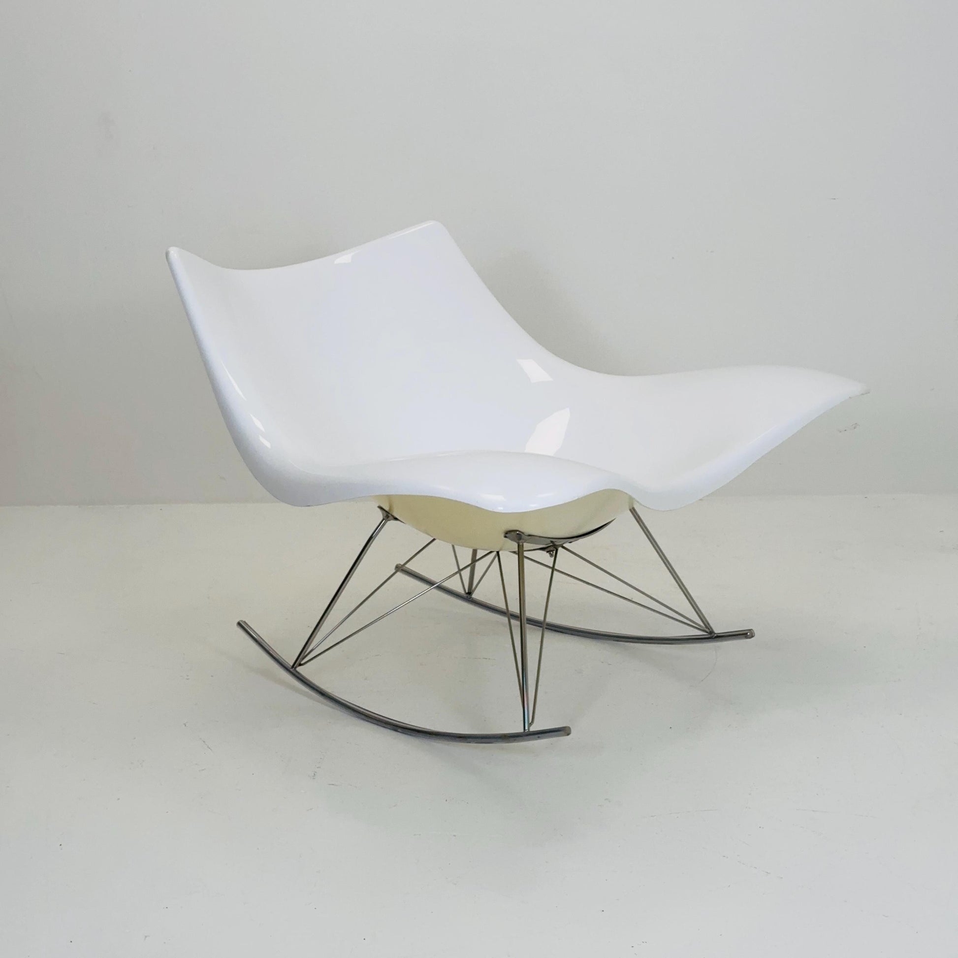Thomas Pedersen “Stingray” Lounge Chair for Fredericia – Iconic Modern Scandinavian Rocking Chair