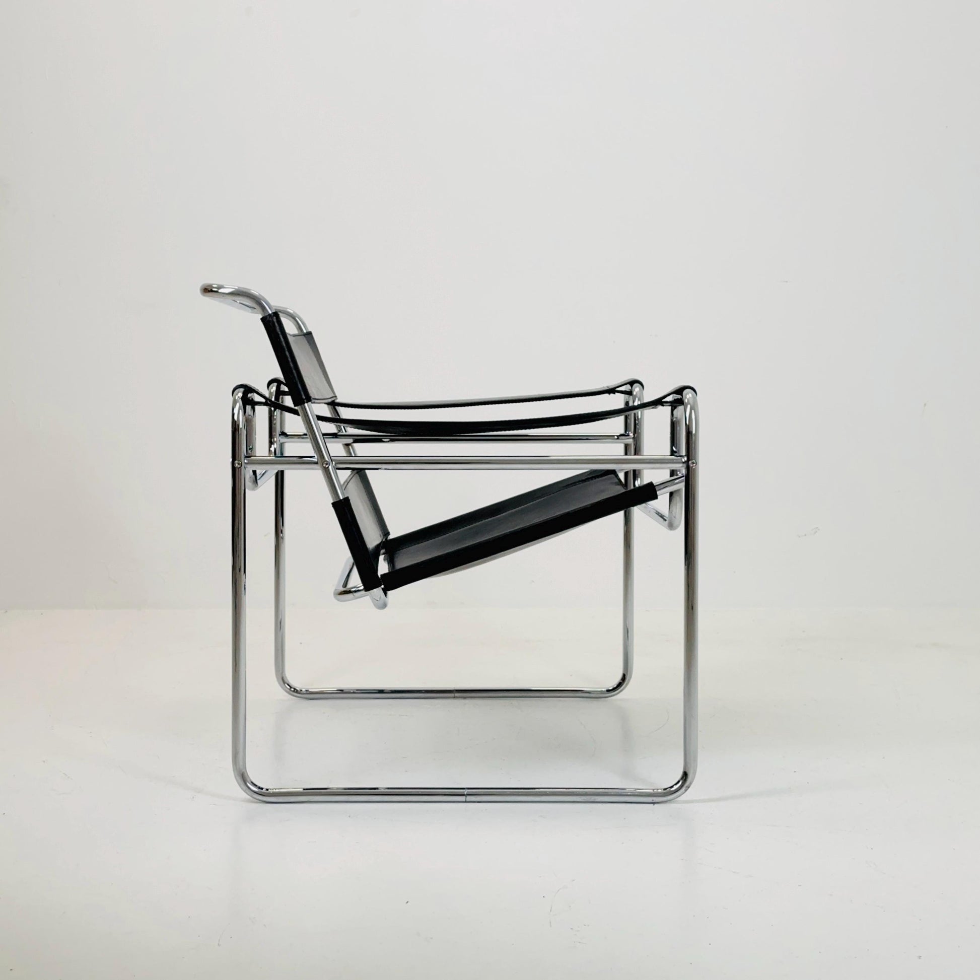 Marcel Breuer Wassily Style leather B3 Chairs 1980s Italy by Fasem
