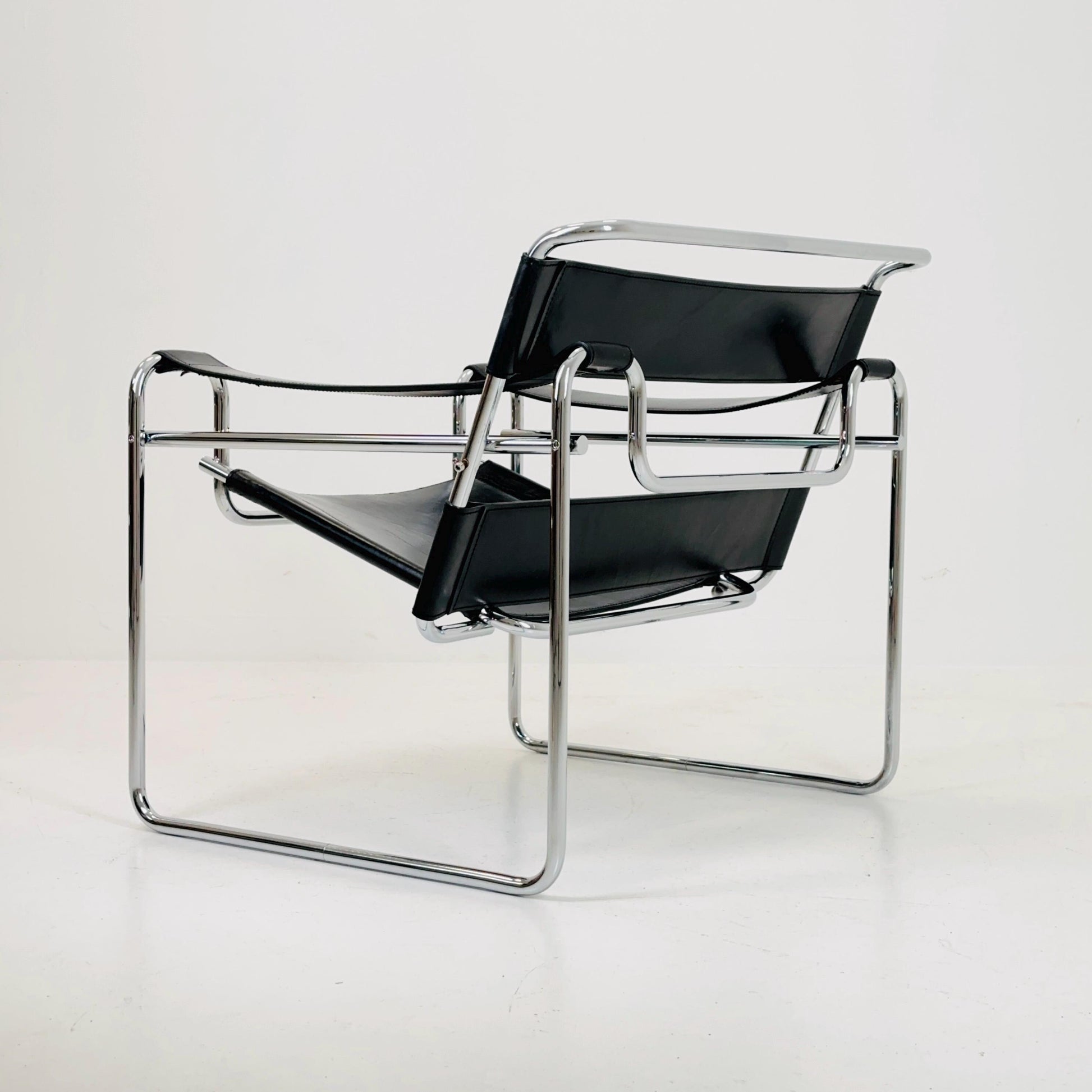 Marcel Breuer Wassily Style leather B3 Chairs 1980s Italy by Fasem