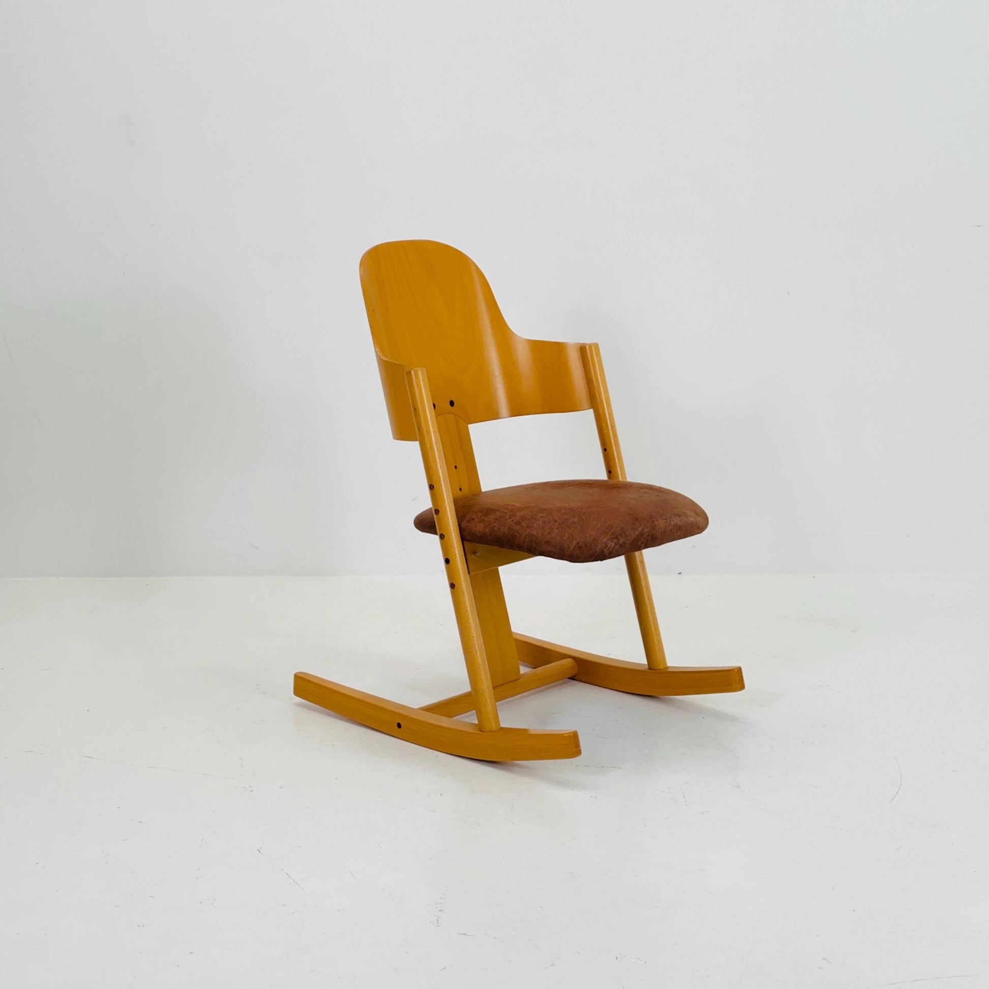Vintage Moizi Rocking Chair – Ergonomic German Design with Natural Wood Finish, 1990s