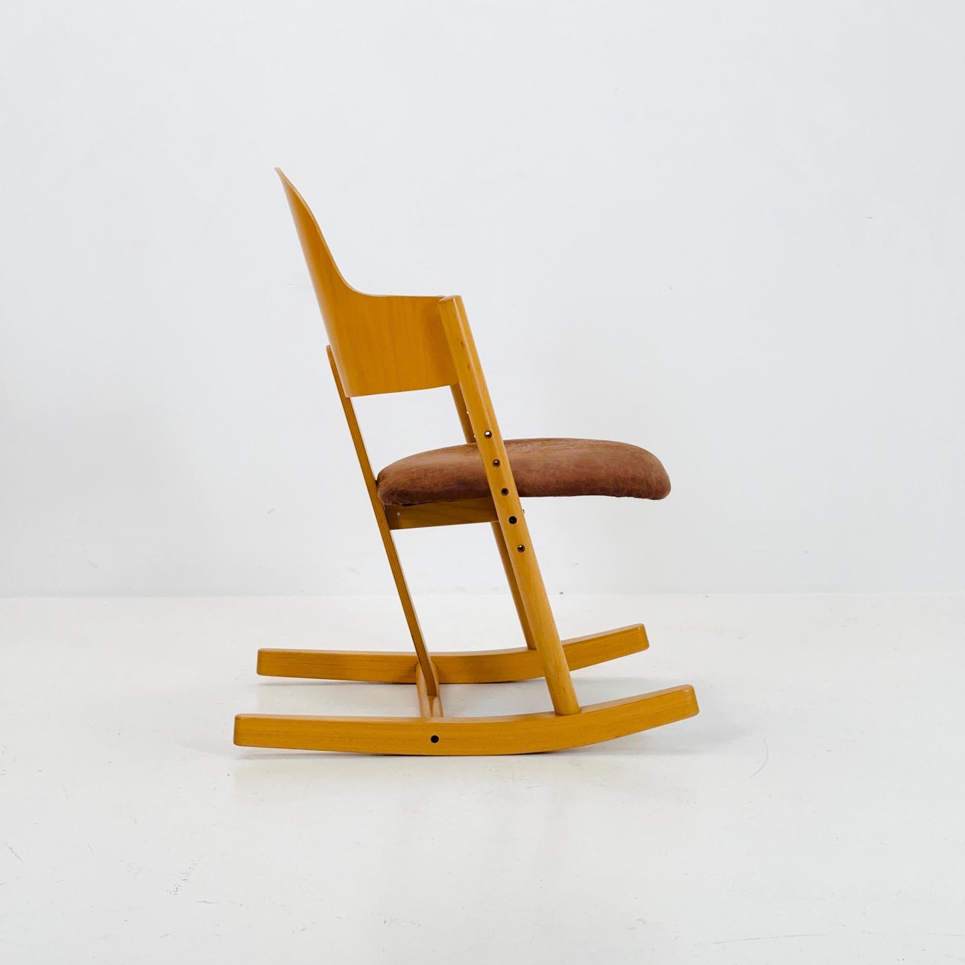 Vintage Moizi Rocking Chair – Ergonomic German Design with Natural Wood Finish, 1990s