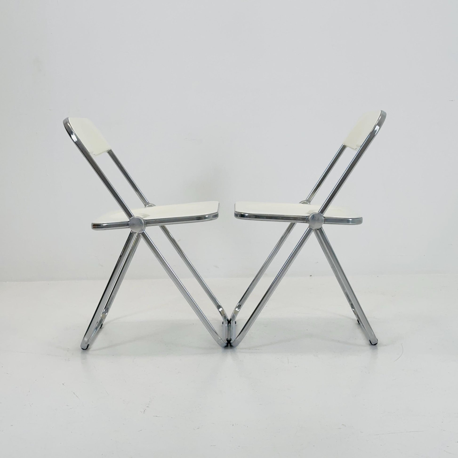 Set of 2 vintage Italian Plia Folding Chairs by Giancarlo Piretti for Castelli, 1970s