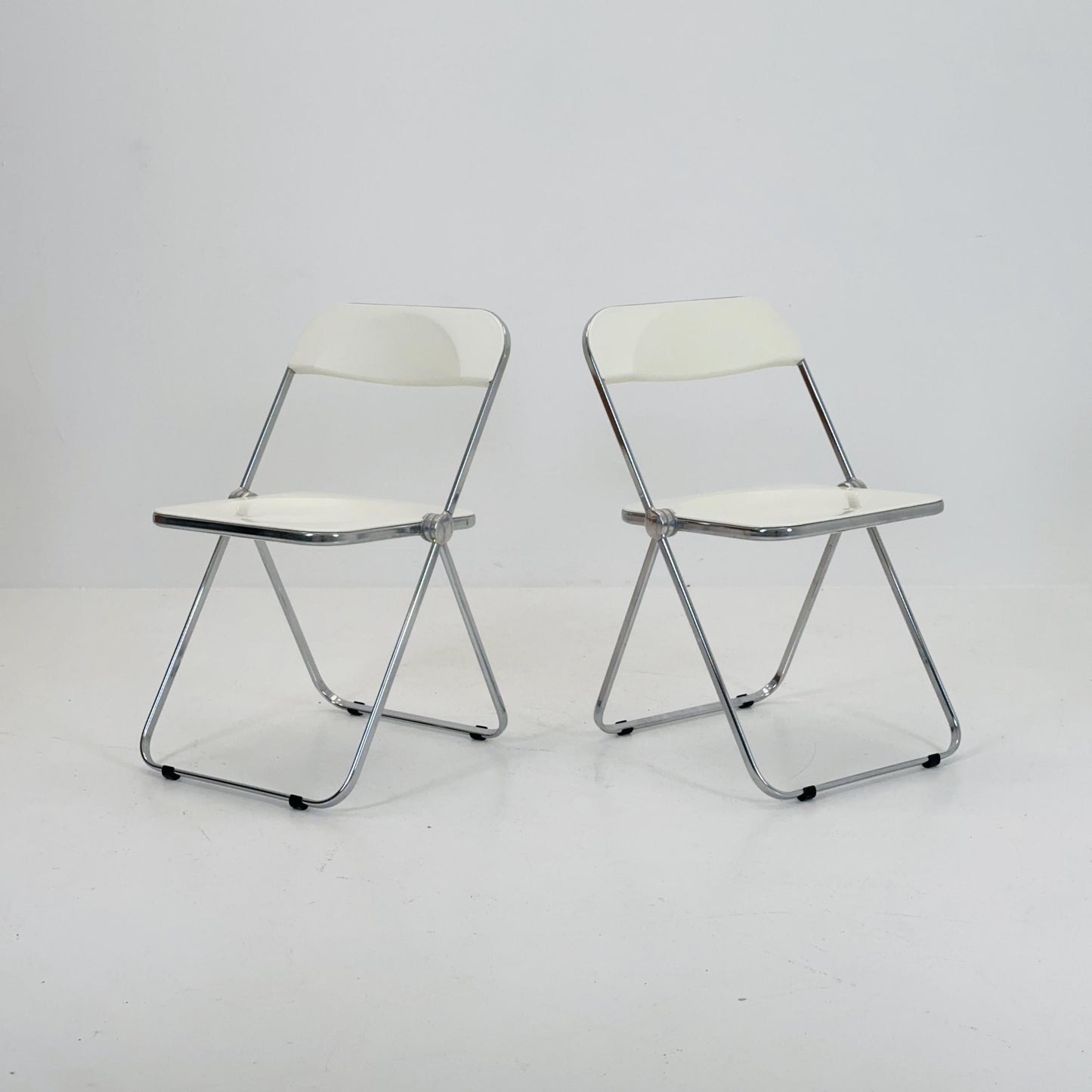 Set of 2 vintage Italian Plia Folding Chairs by Giancarlo Piretti for Castelli, 1970s