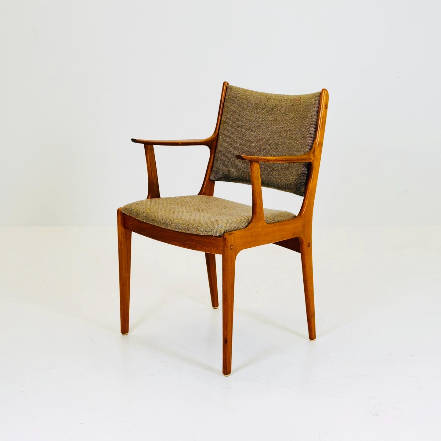 Mid-Century Modern Danish Armchair with Teak Frame and Gray Upholstery Design by Johannes Andersen for Uldum Møbelfabrik 1960s
