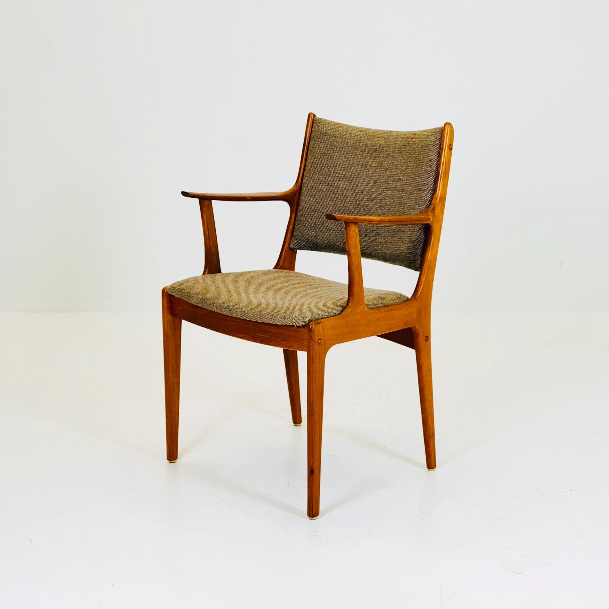 Mid-Century Modern Danish Armchair with Teak Frame and Gray Upholstery Design by Johannes Andersen for Uldum Møbelfabrik 1960s