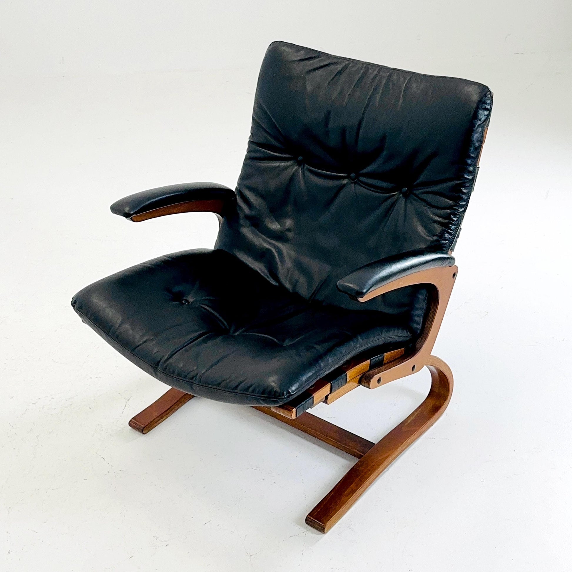Mid century Kengu Leather Armchair by Elsa & Nordahl Solheim for Rybo Rykken - Vintage Scandinavian Design 1960s