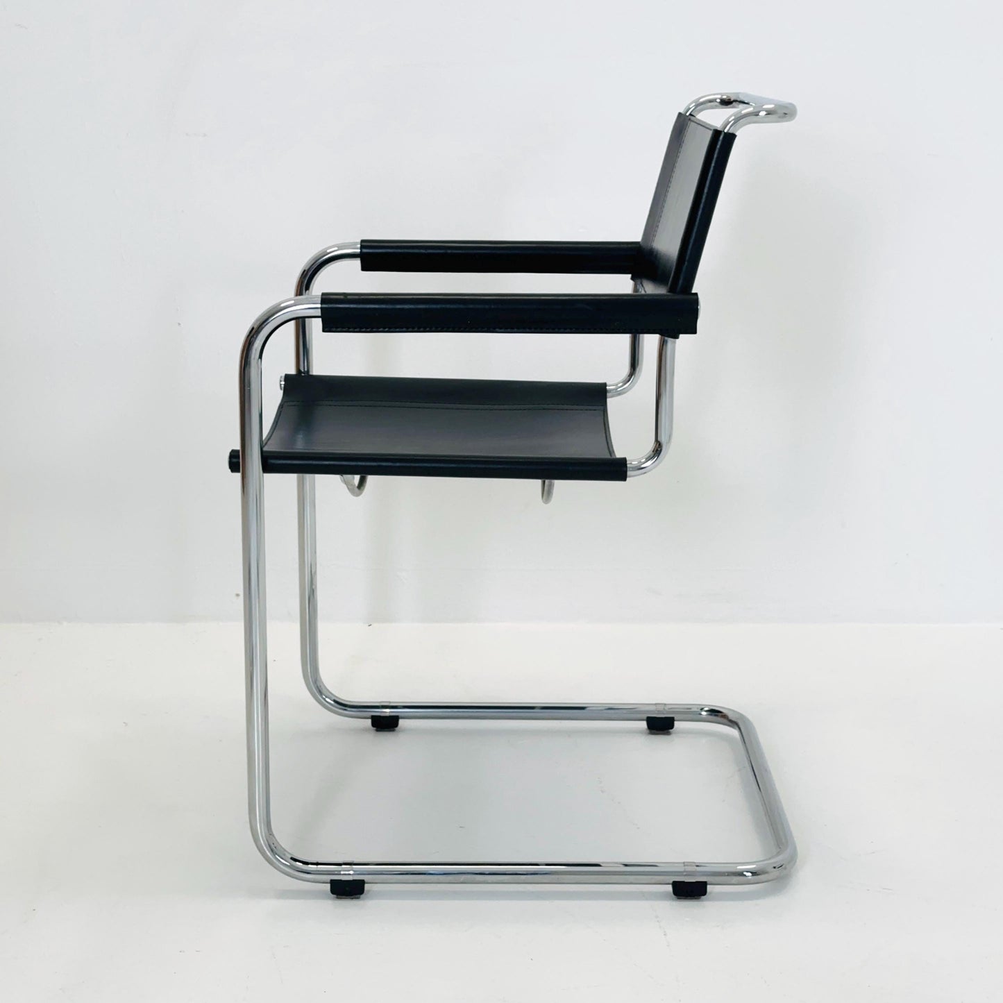 Set of 4 Mid Century S34 armchairs black leather by Mart Stam for Italia Mobilia 1980s