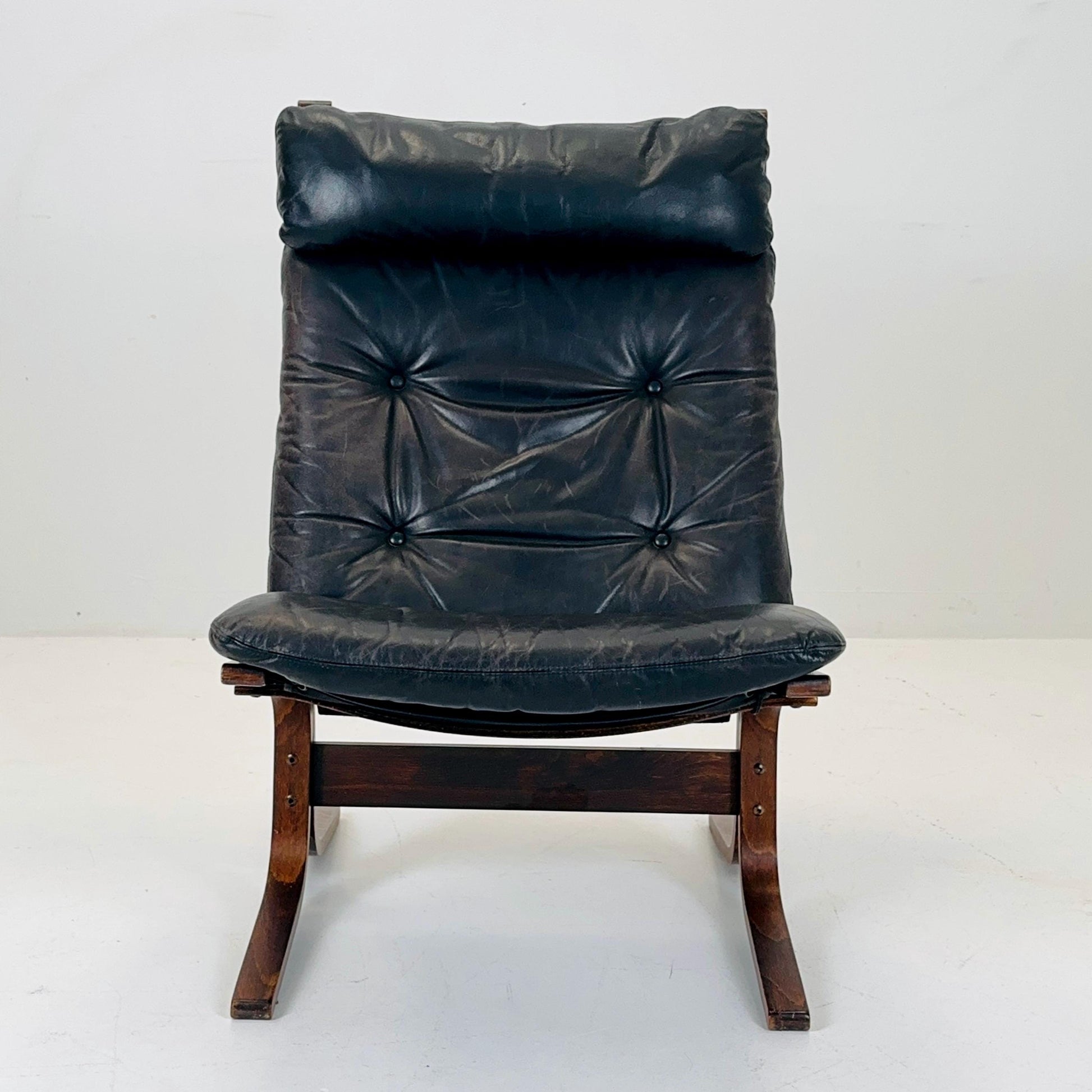 Mid century armchair “Siesta” by Ingmar Relling, Westnofa Furniture, Norway. 1960s