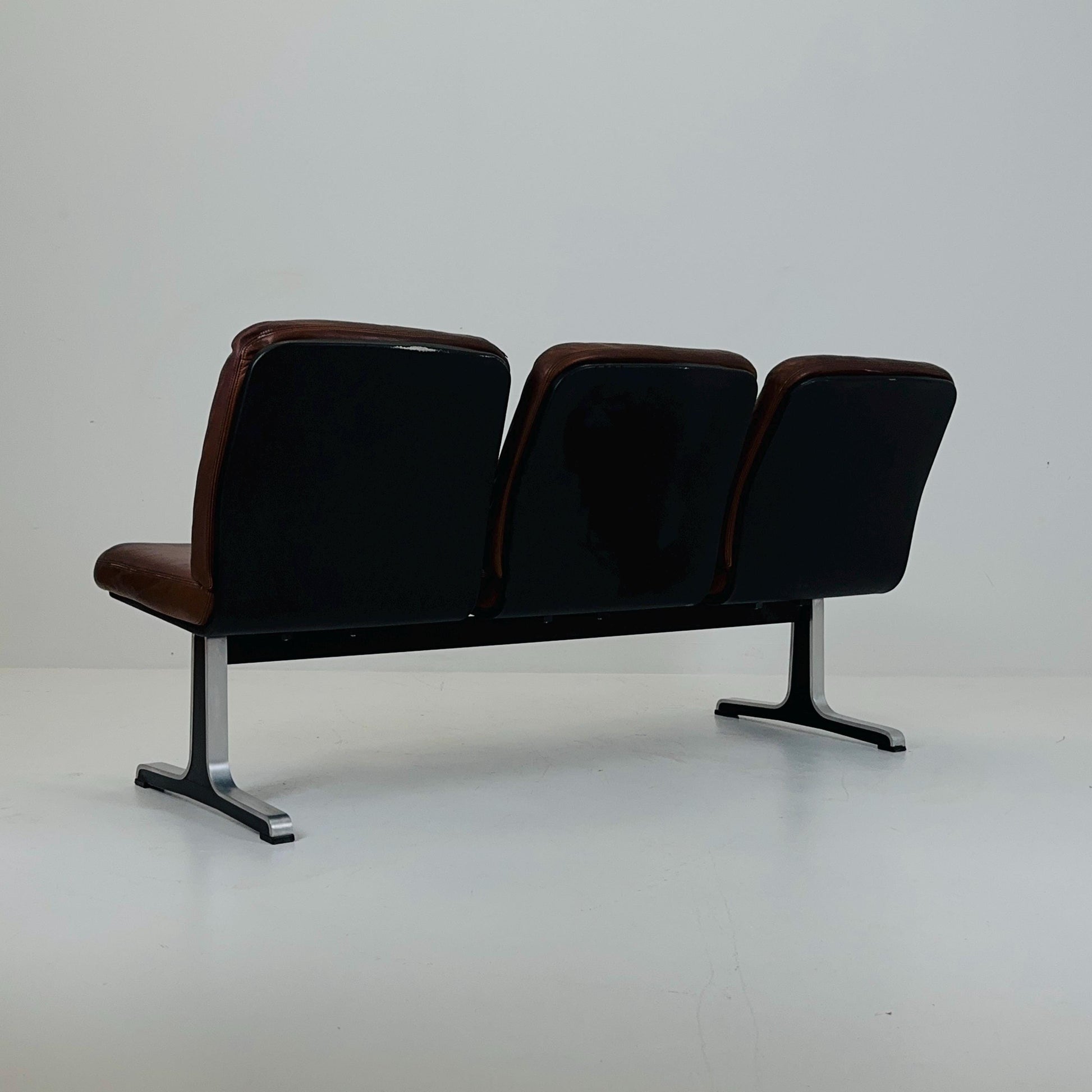 Mid century Bauhaus waiting bench- Sofa in brown leather . Italy 1980s