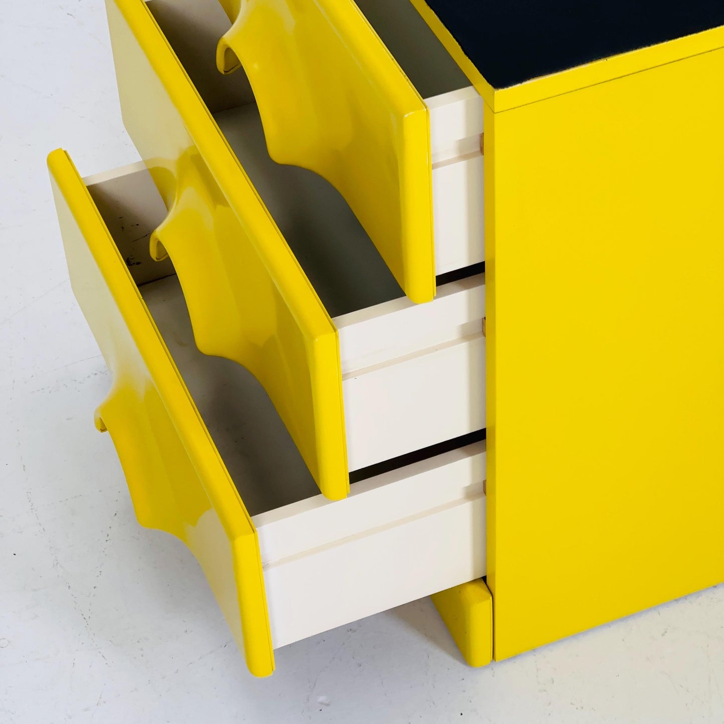 Space age Quadro Chest of Drawers by Jürgen Lange for Schönbuch – Iconic Mid-Century Modern Storage ,1970s