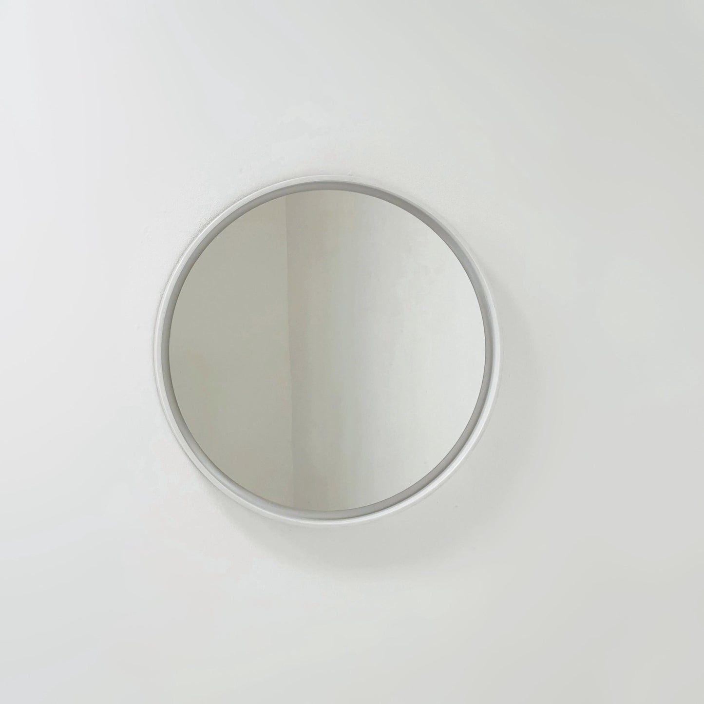 Space age/mid century large plastic frame round mirror 1970s