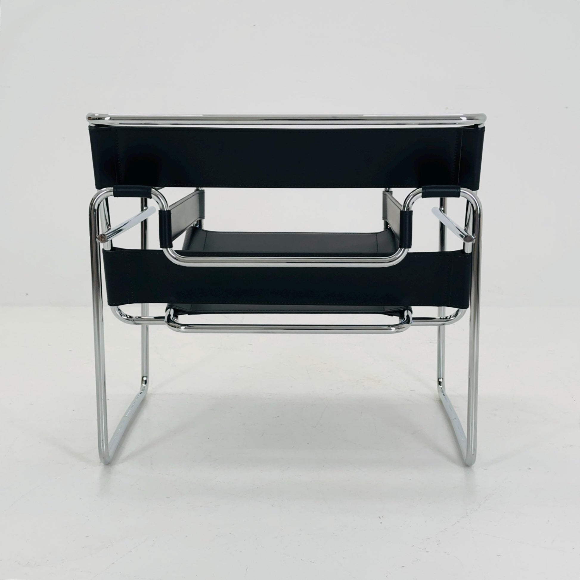 Mid century black B3 armchair WASSILY by Marcel Brauer, 1990s Italy