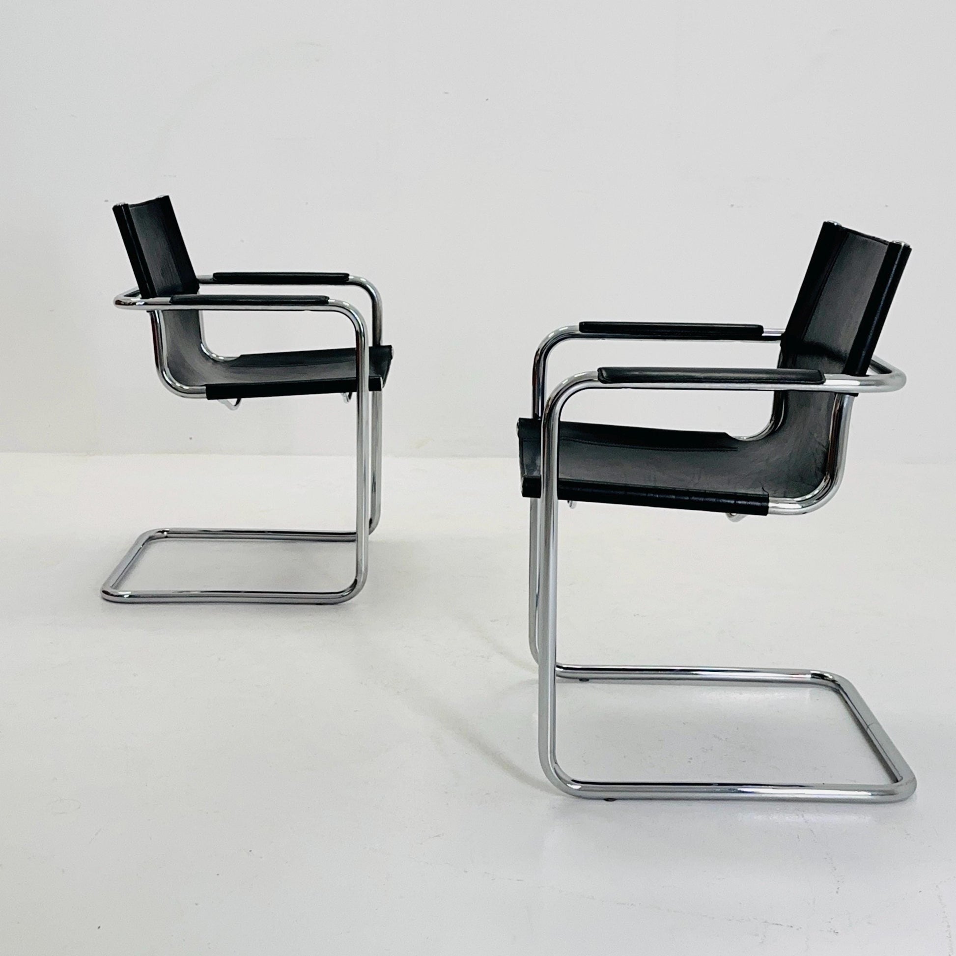 Set of 2 Mid century Matteo Grassi visitor armchairs black leather Italy 1980s