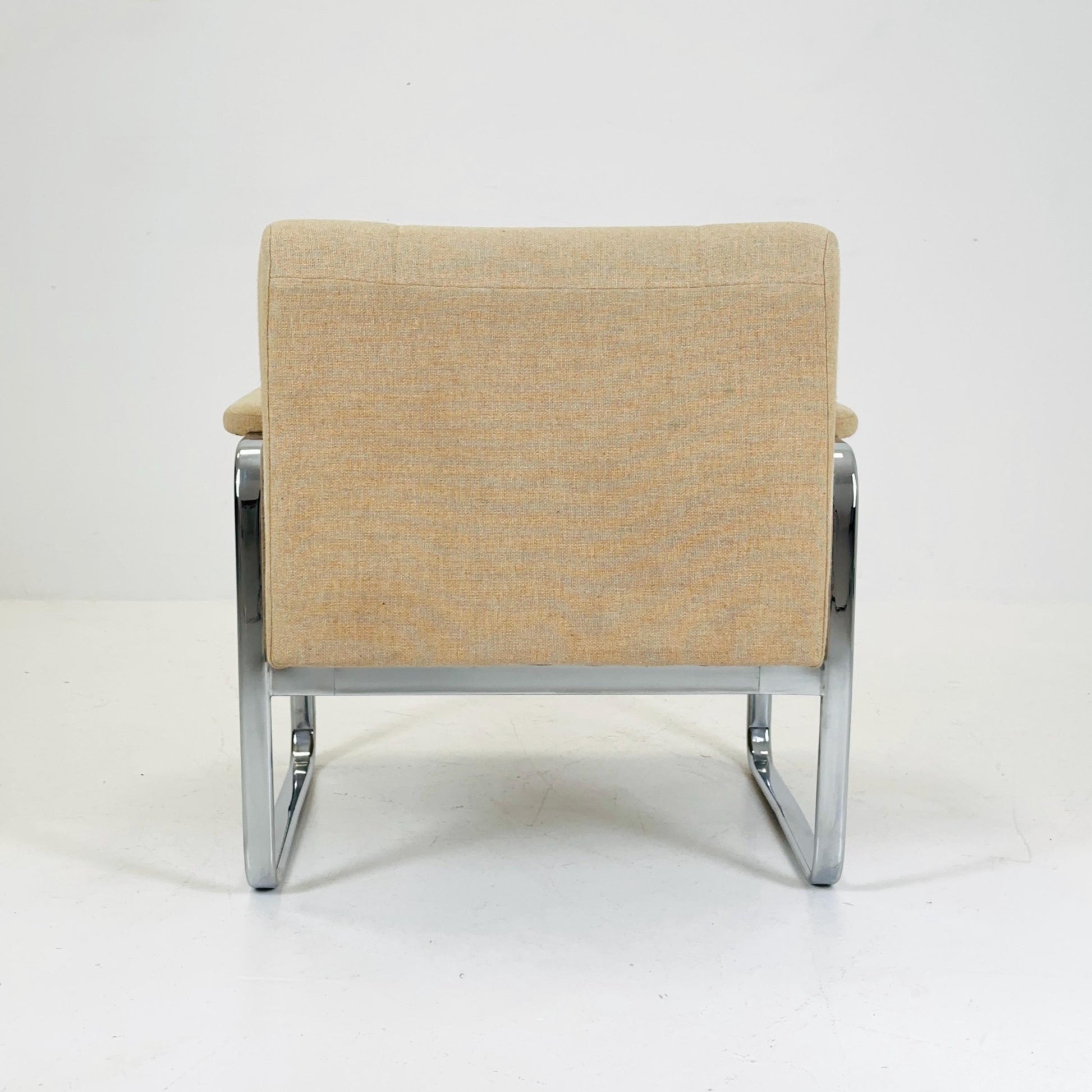 Mid-Century Modern Armchair by RH Design, Bauhaus design beige fabric Italy 1980s