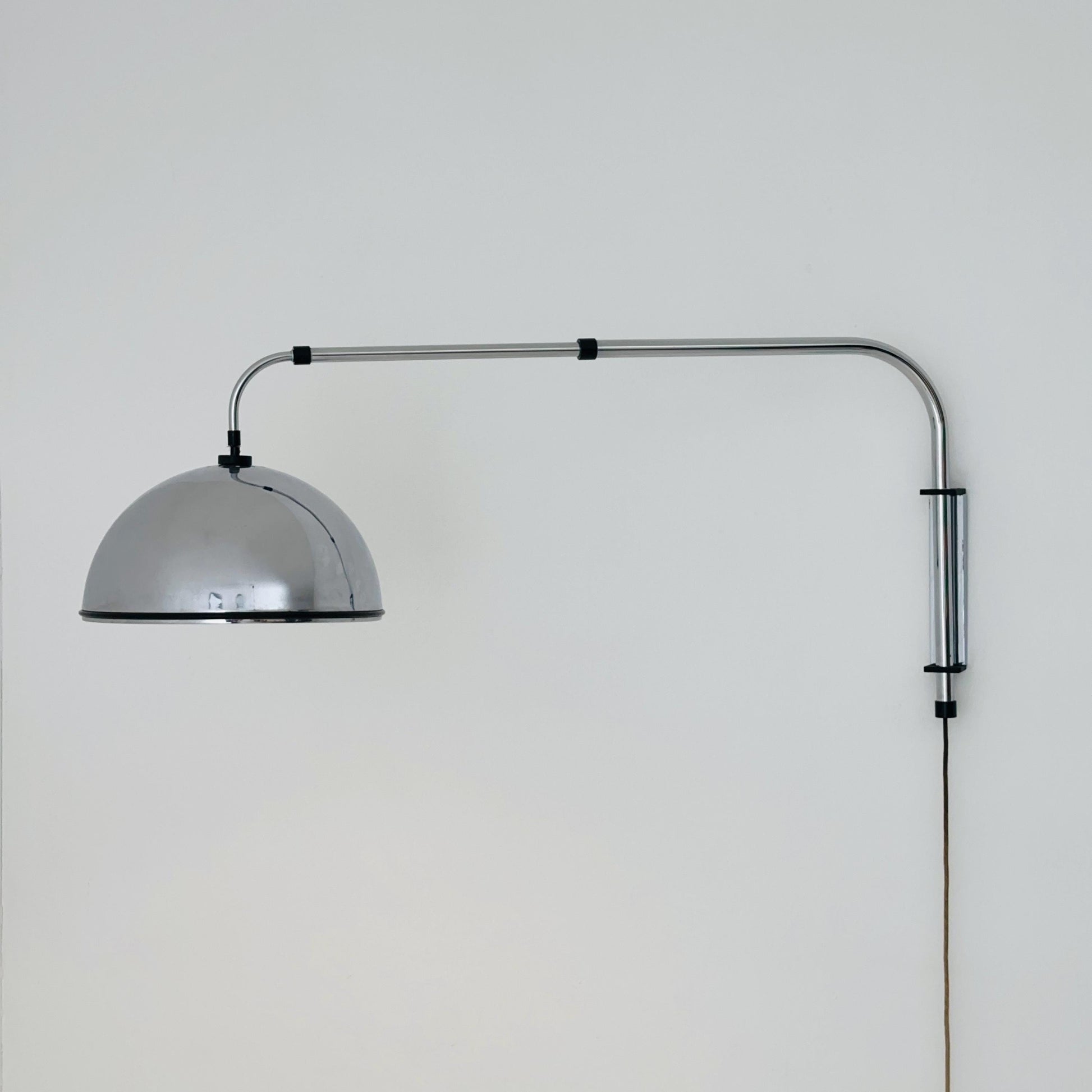 Mid century Wall-Mounted Adjustable Pendant Lamp | Height & Length | Bauhaus design, 1980s Italy