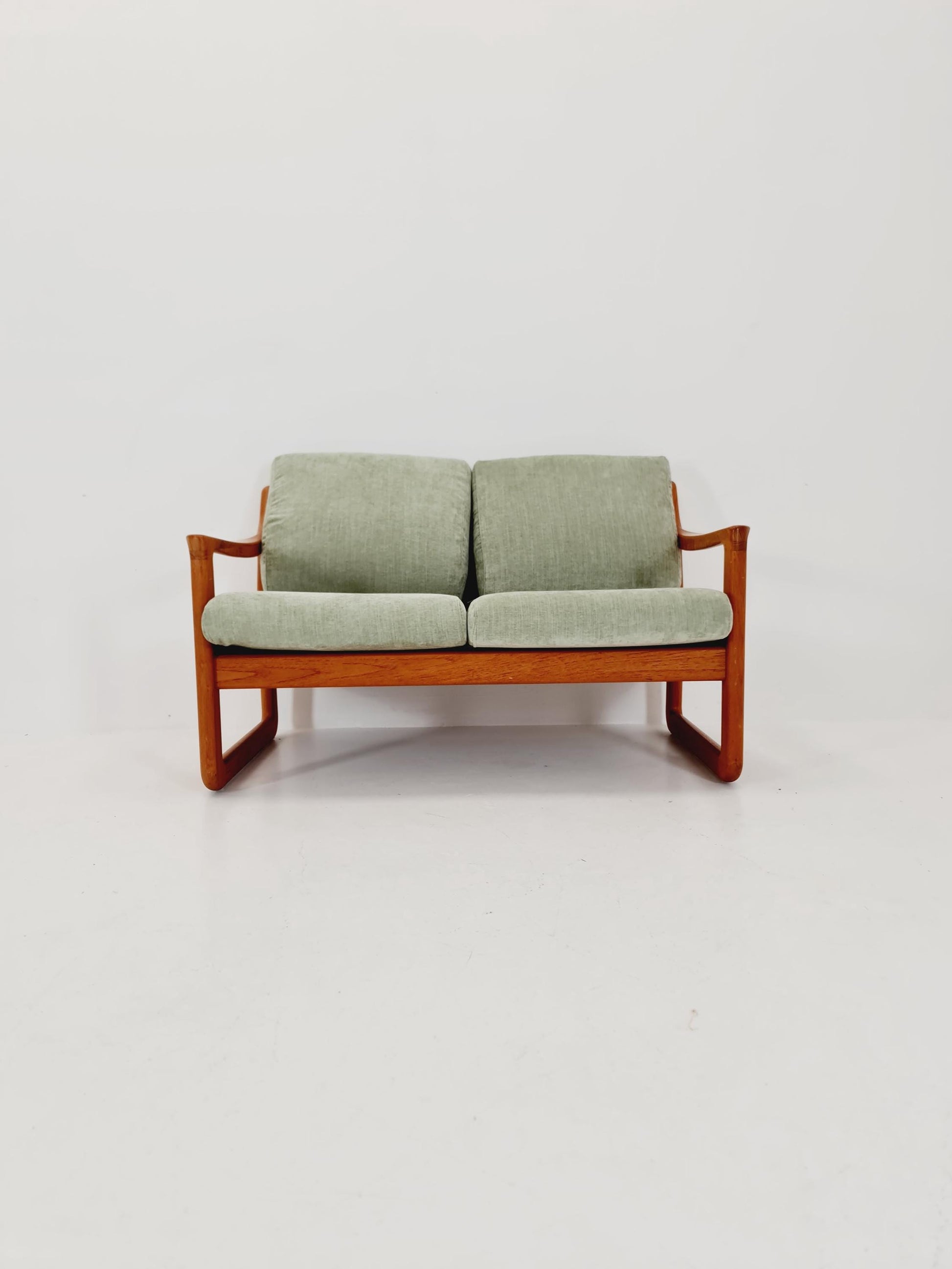Mid century teak 2-Seater Sofa by Johannes Andersen for Silkeborg , 1960s