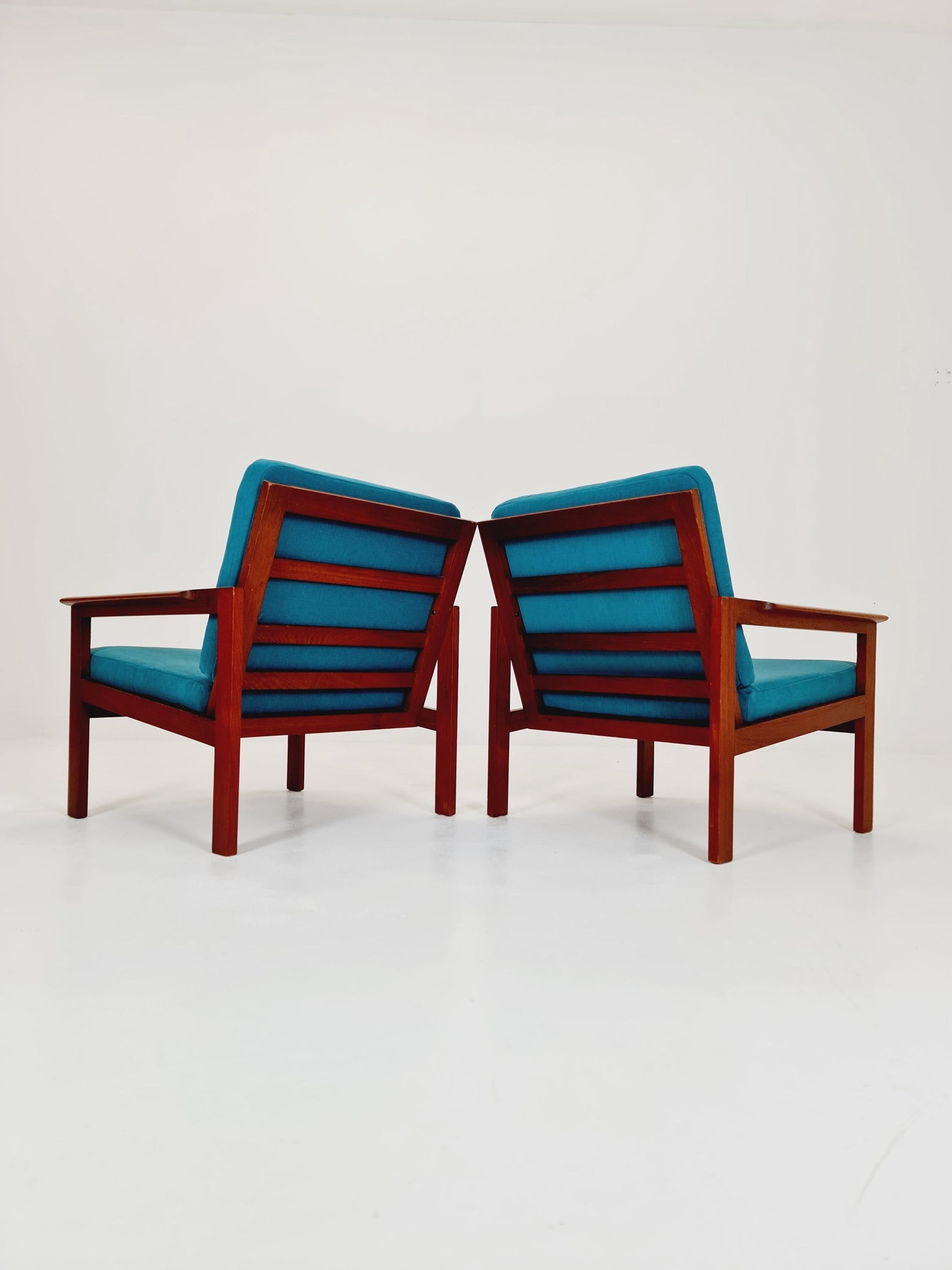Mid century easy lounge chairs by Illum Wikkelso for Niels Eilersen , 1960s, Set of 2