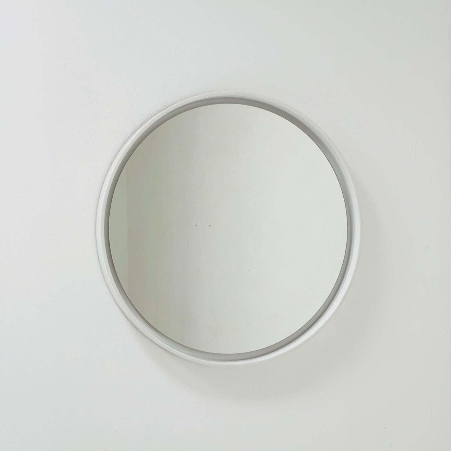 Space age/mid century large plastic frame round mirror 1970s