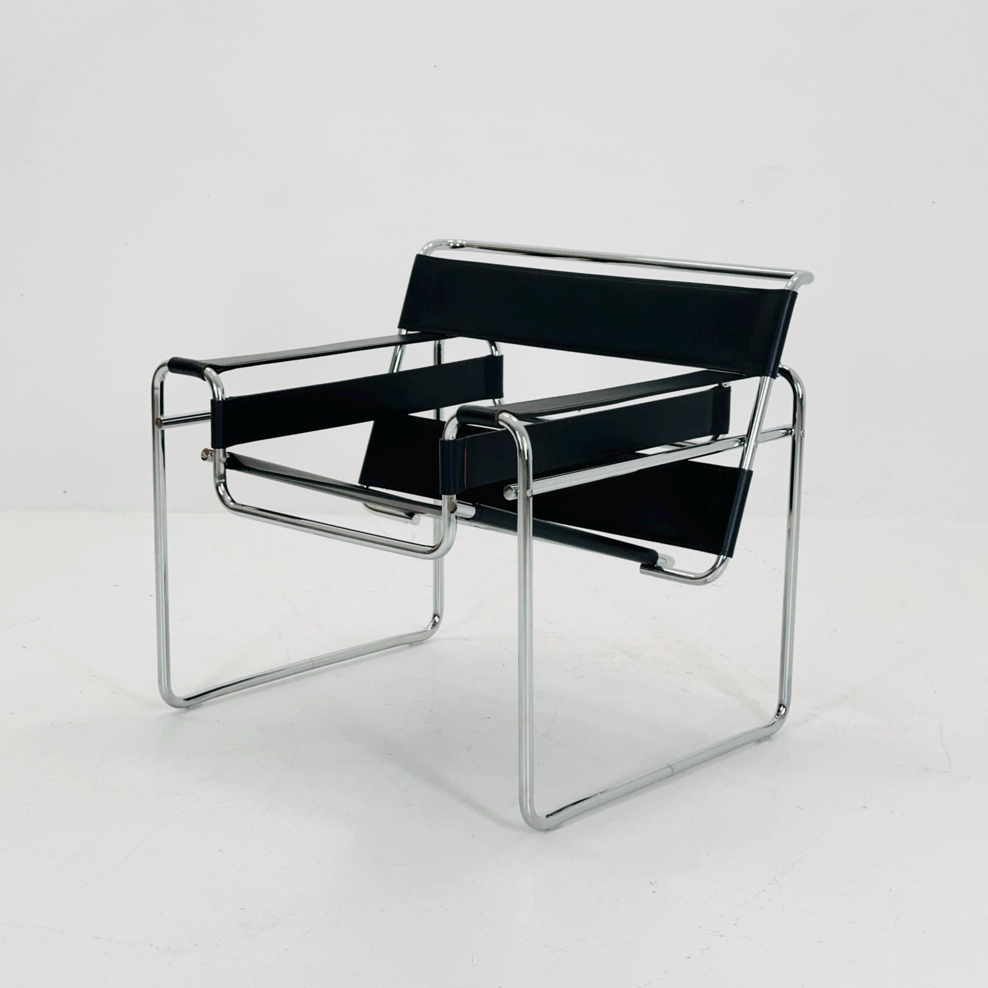 Mid century black B3 armchair WASSILY by Marcel Brauer, 1990s Italy