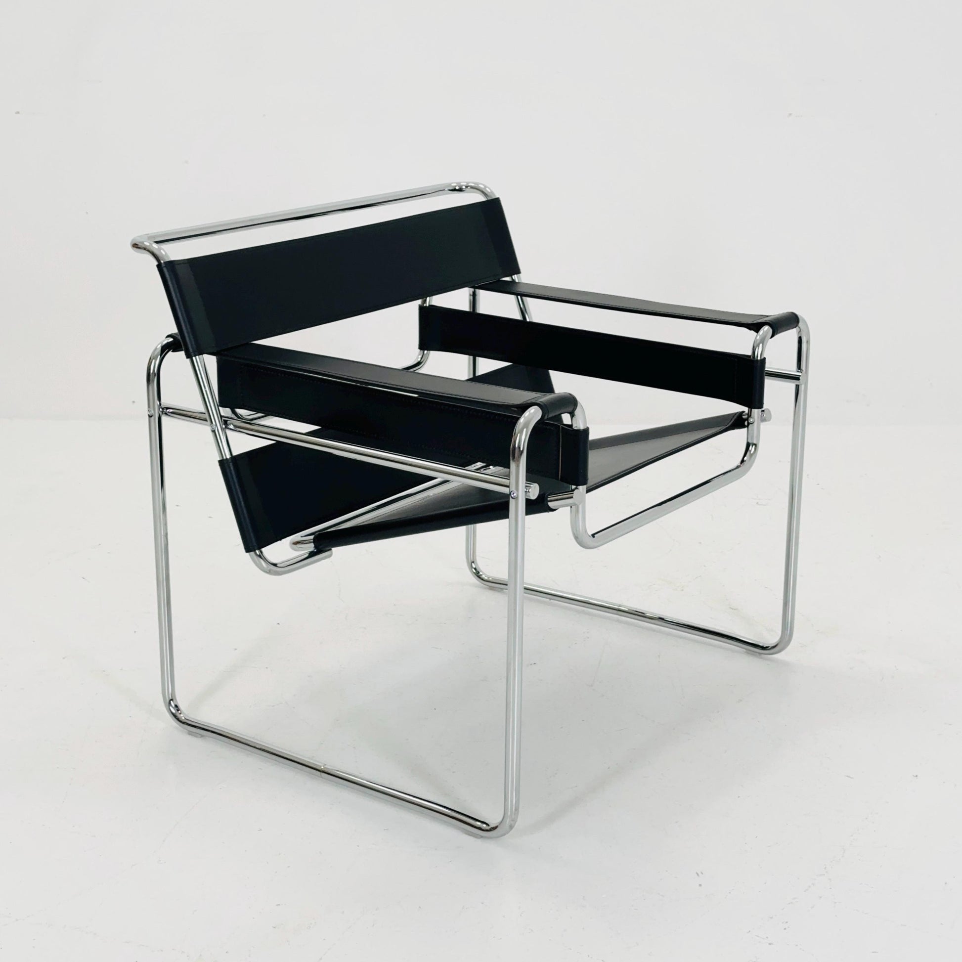 Mid century black B3 armchair WASSILY by Marcel Brauer, 1990s Italy
