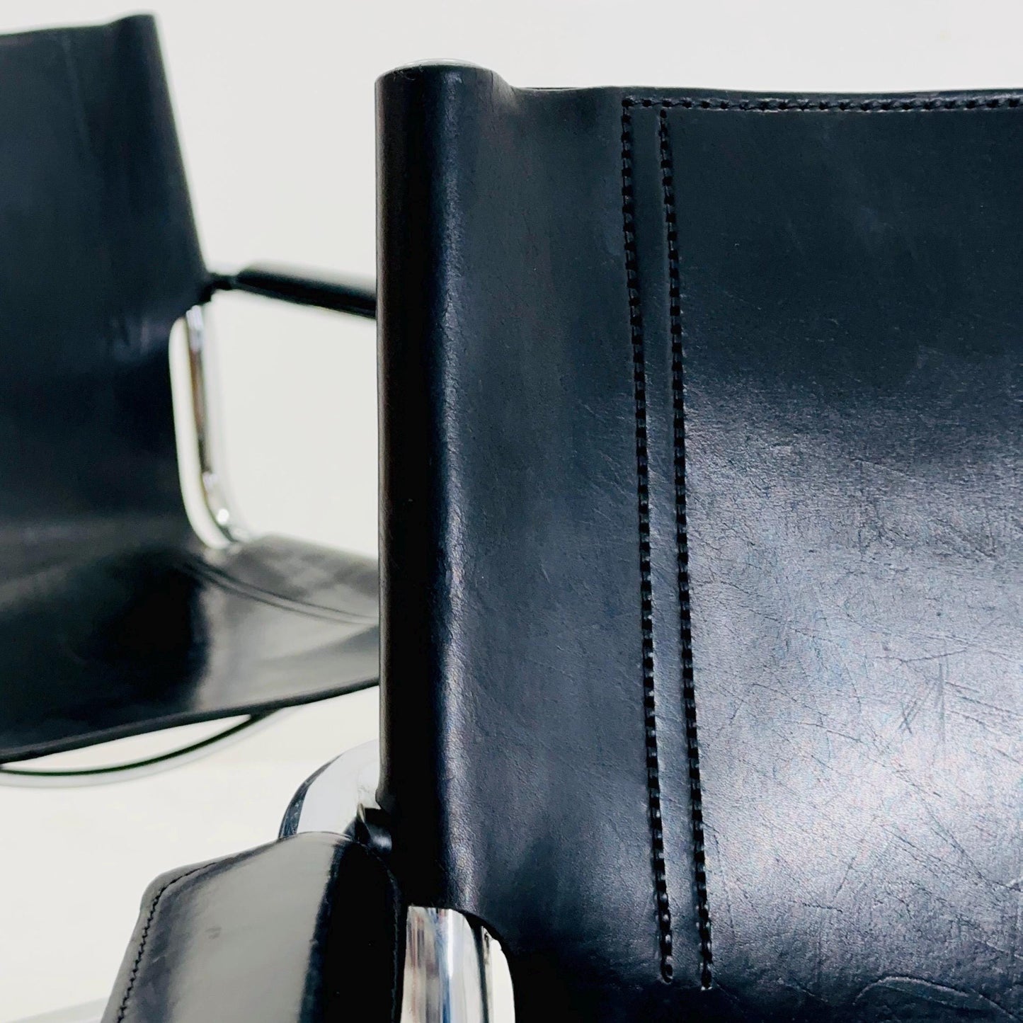 Set of 2 Mid century Matteo Grassi visitor armchairs black leather Italy 1980s