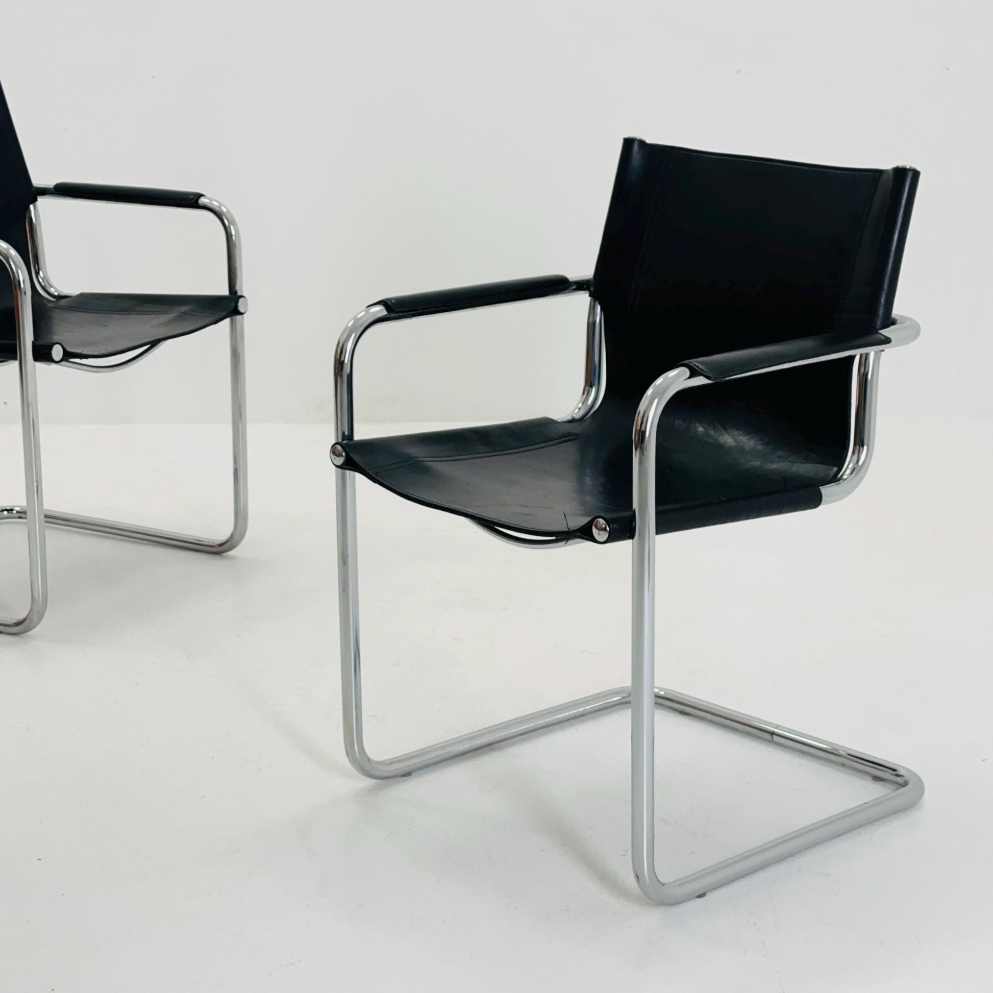 Set of 2 Mid century Matteo Grassi visitor armchairs black leather Italy 1980s