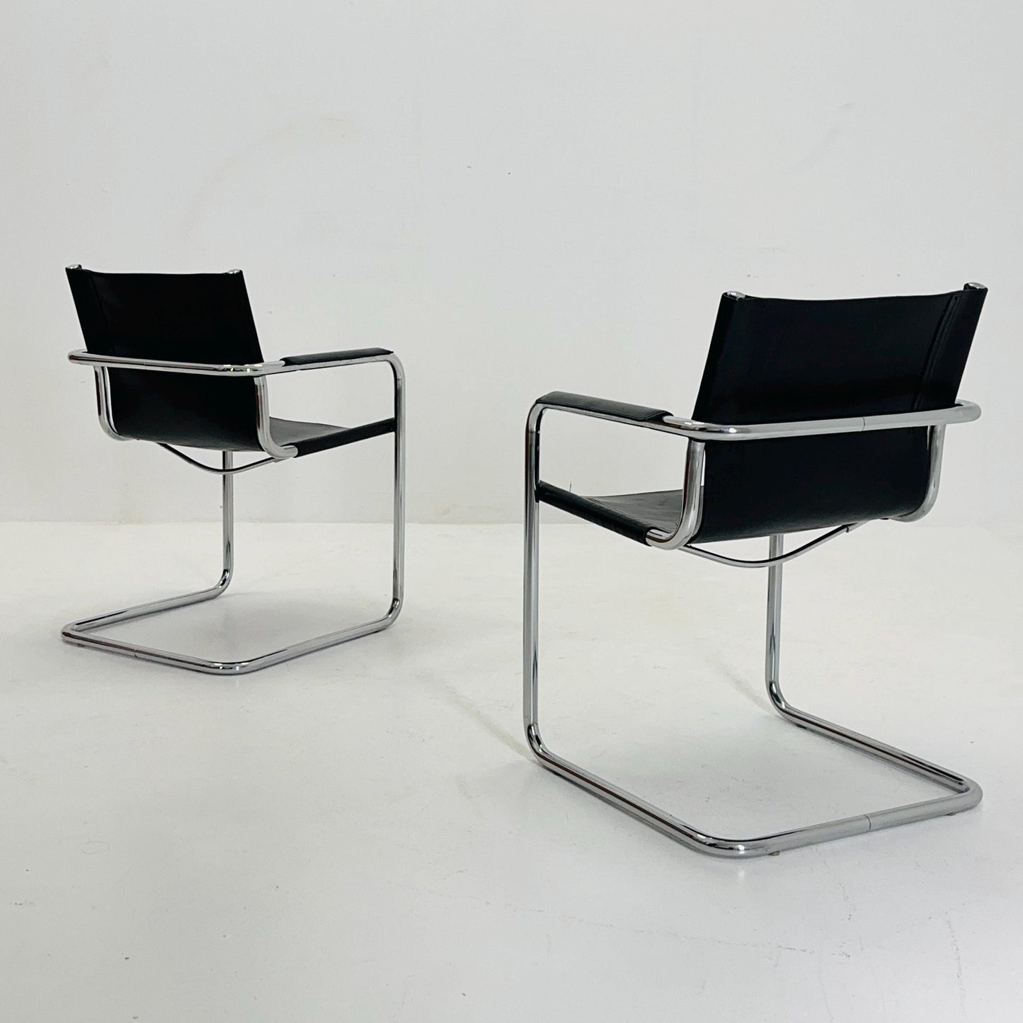 Set of 2 Mid century Matteo Grassi visitor armchairs black leather Italy 1980s